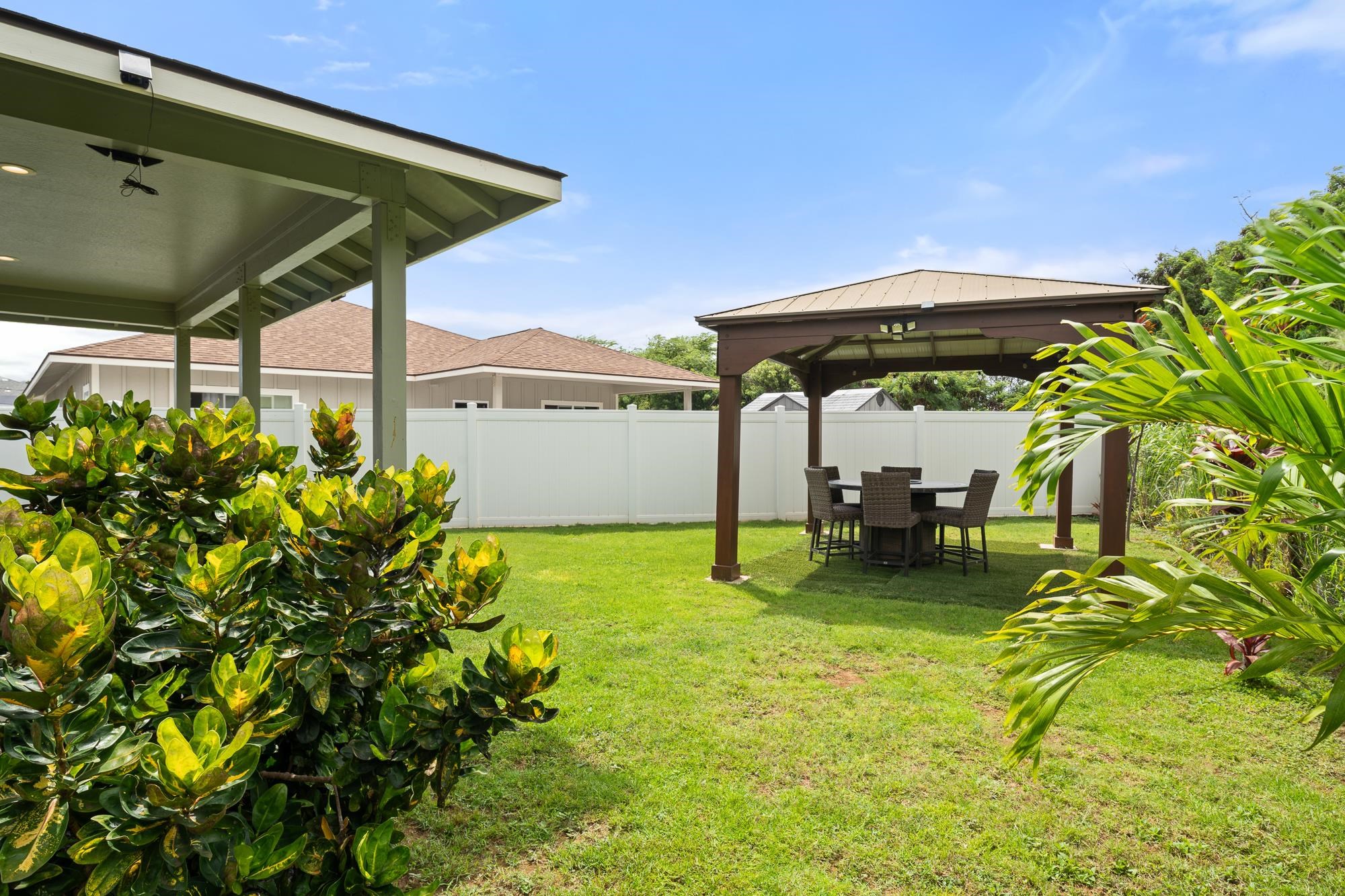 1891 Makahala Pl Property Photo 17