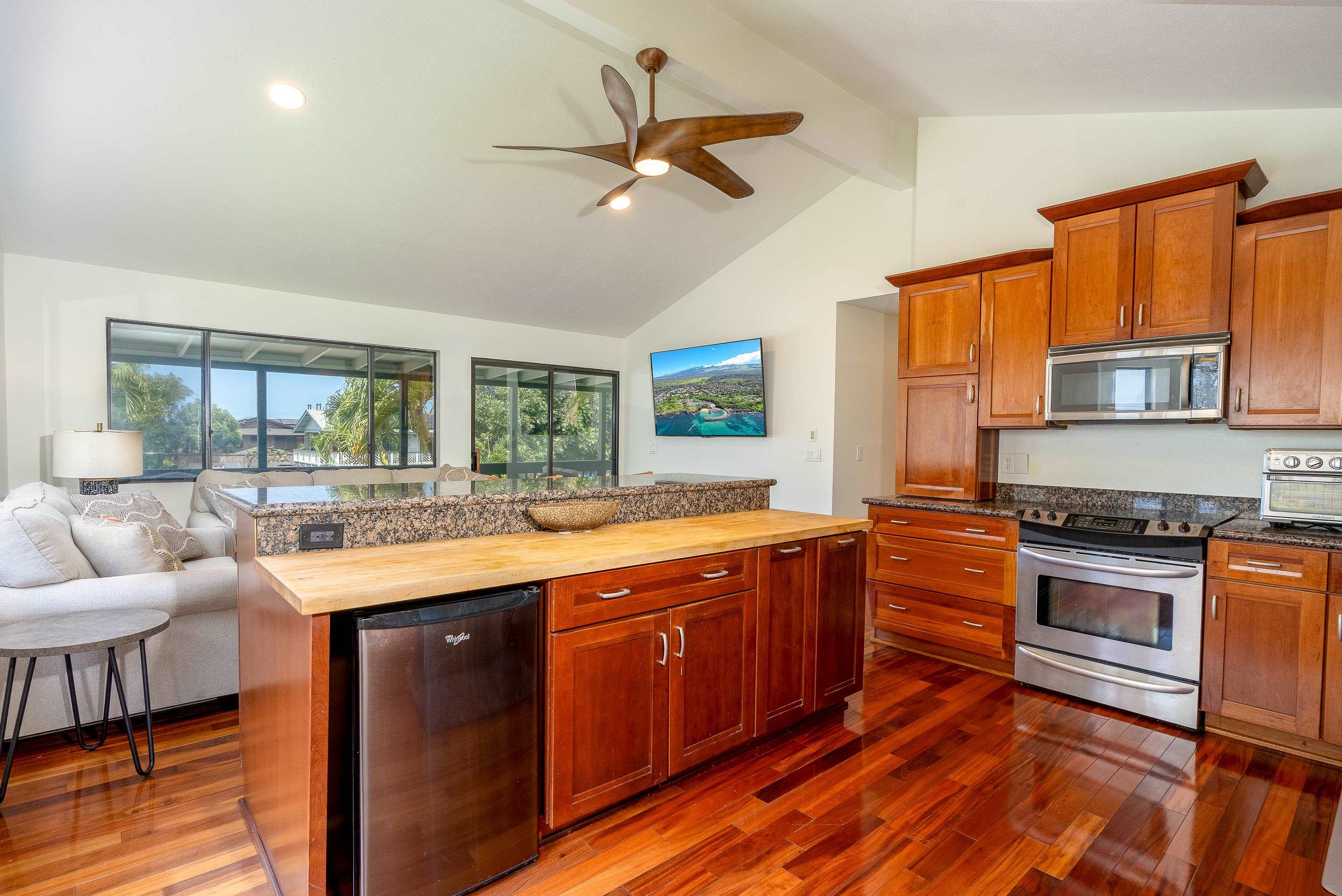 2627 Lioholo St Property Photo 2