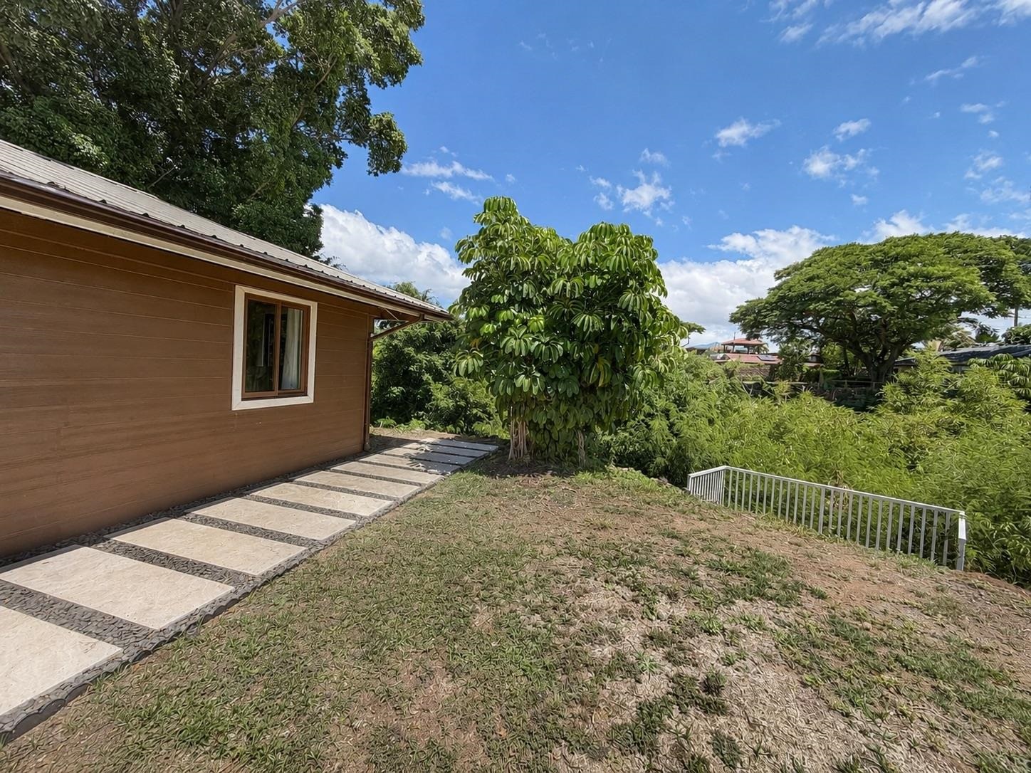 277 Keonekai Rd Property Photo 3