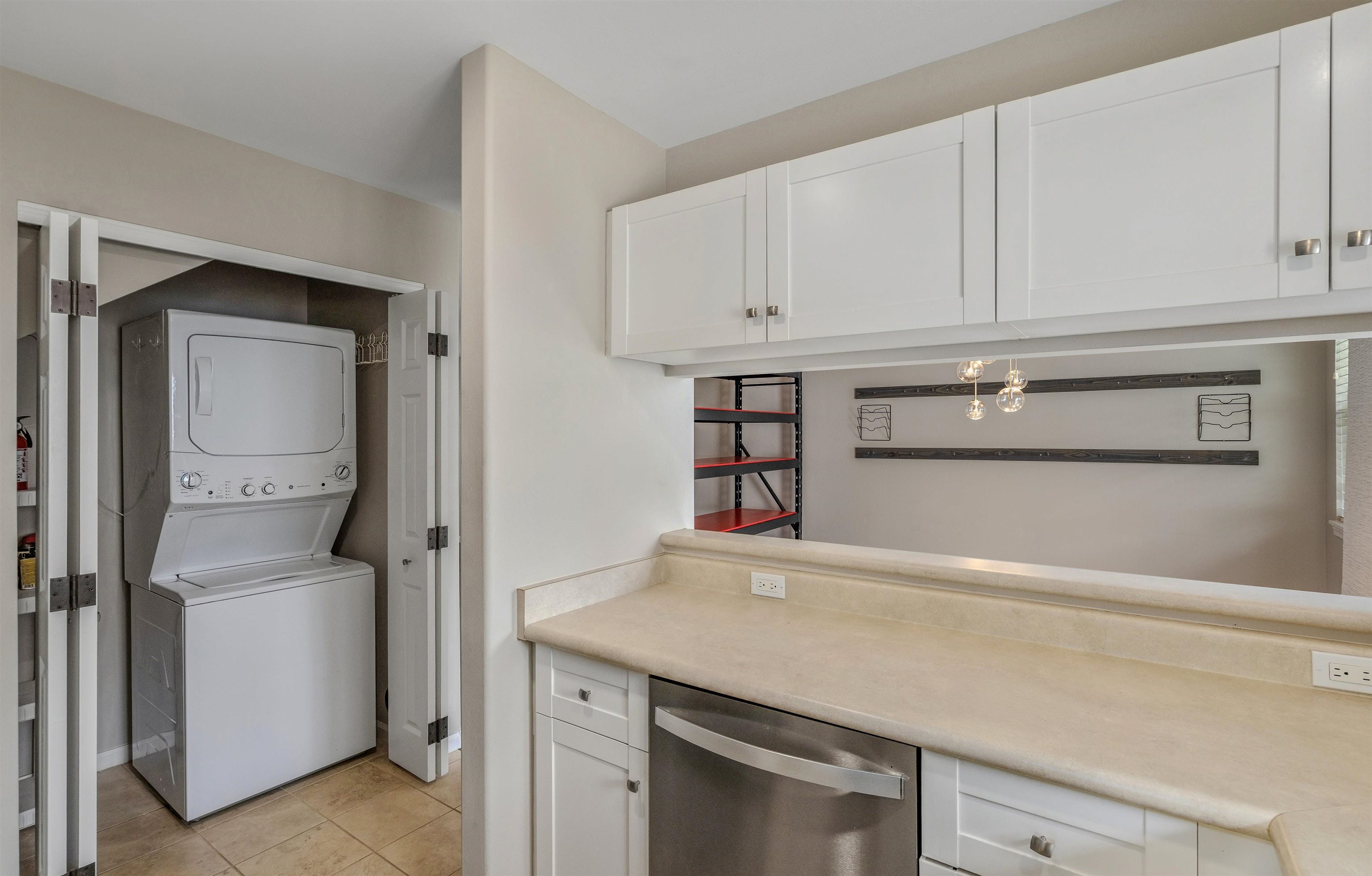 668 Meakanu Ln Property Photo 10