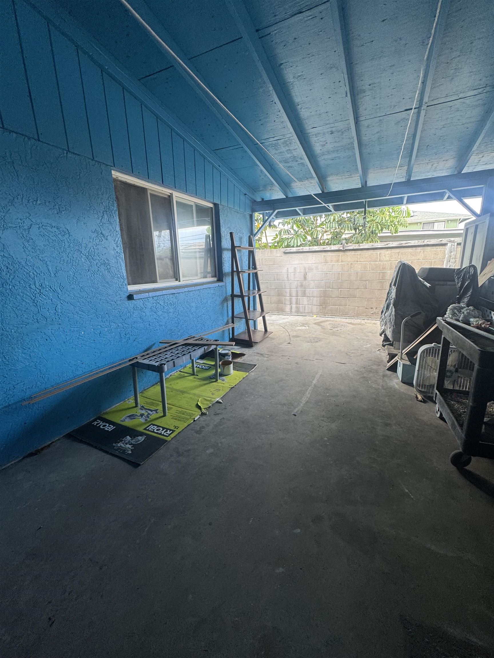525 Kaulana St Property Photo 2