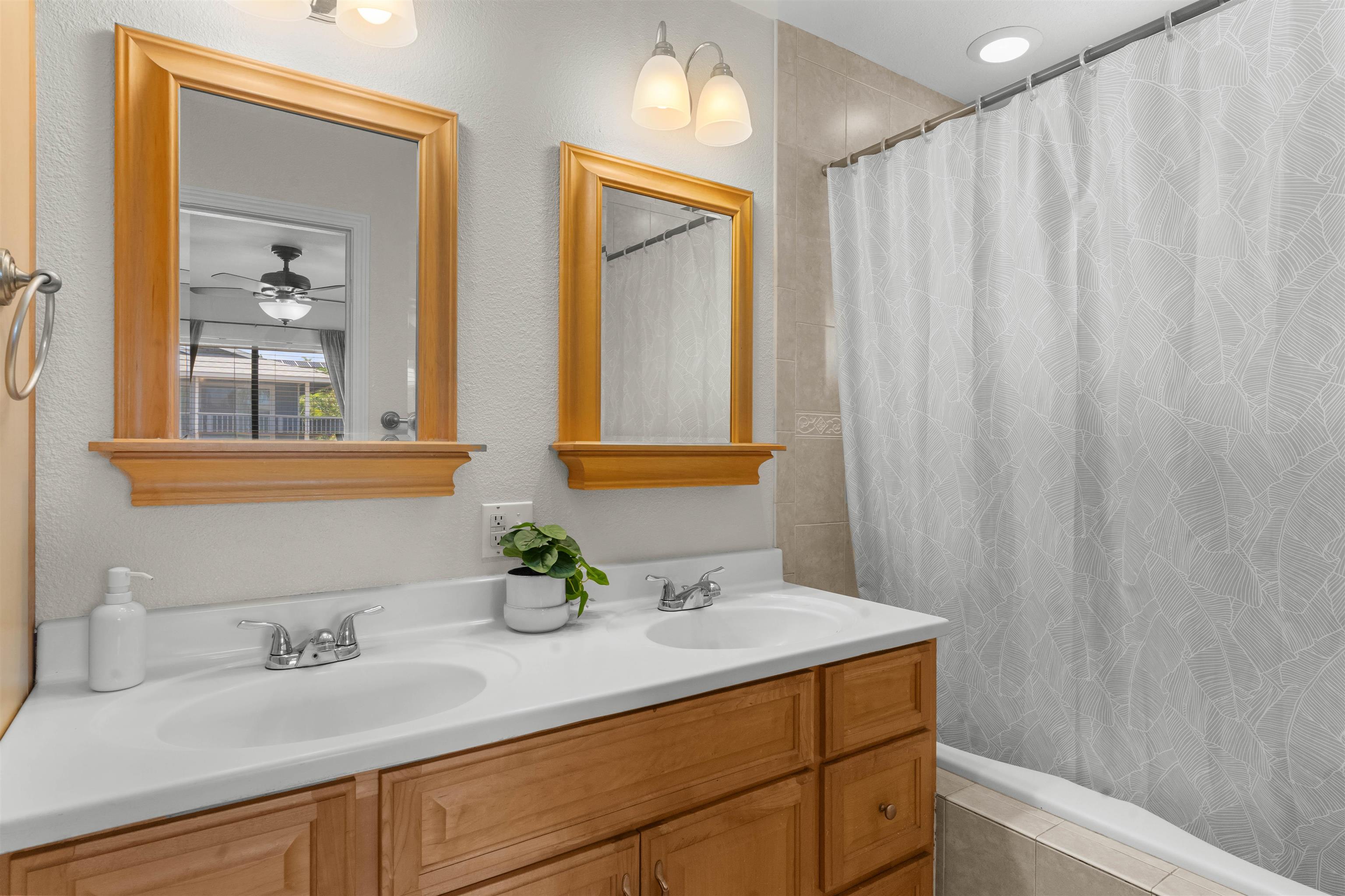 2556 Omiko Pl Property Photo 14