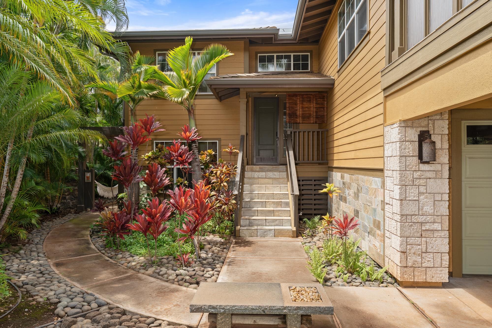 18 Hoohale St Property Photo 8