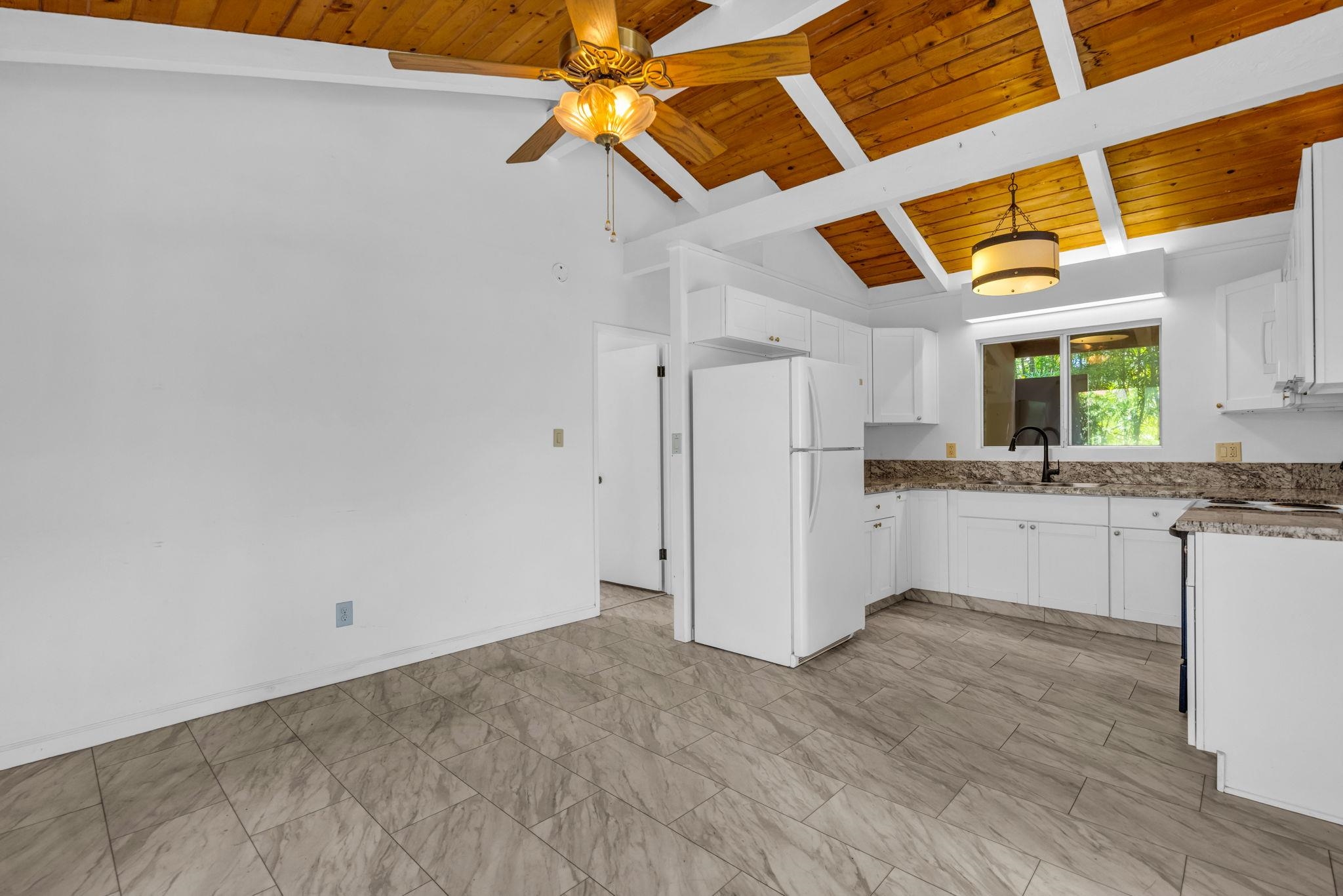 818 Kumulani Dr Property Photo 39