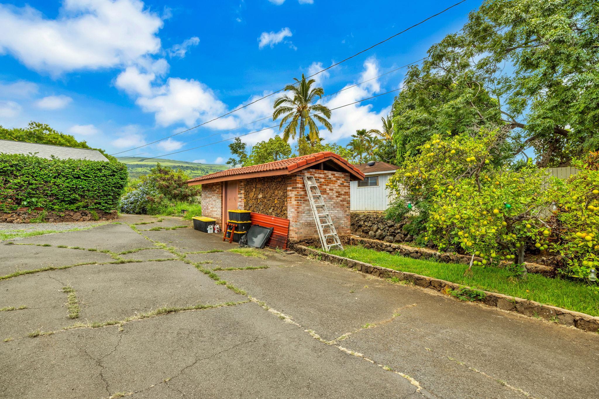 818 Kumulani Dr Property Photo 47