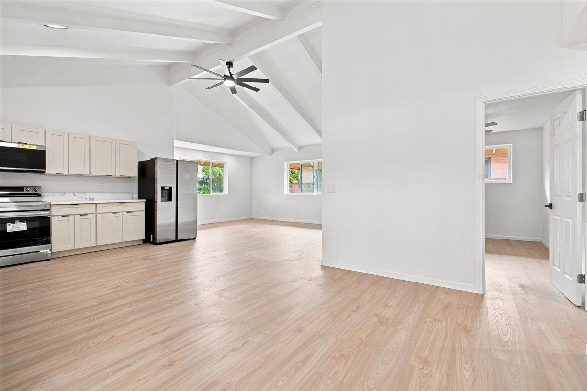 576 S Papa Ave Property Photo 3