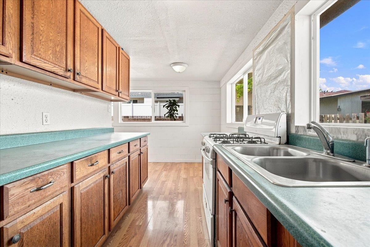 576 S Papa Ave Property Photo 24