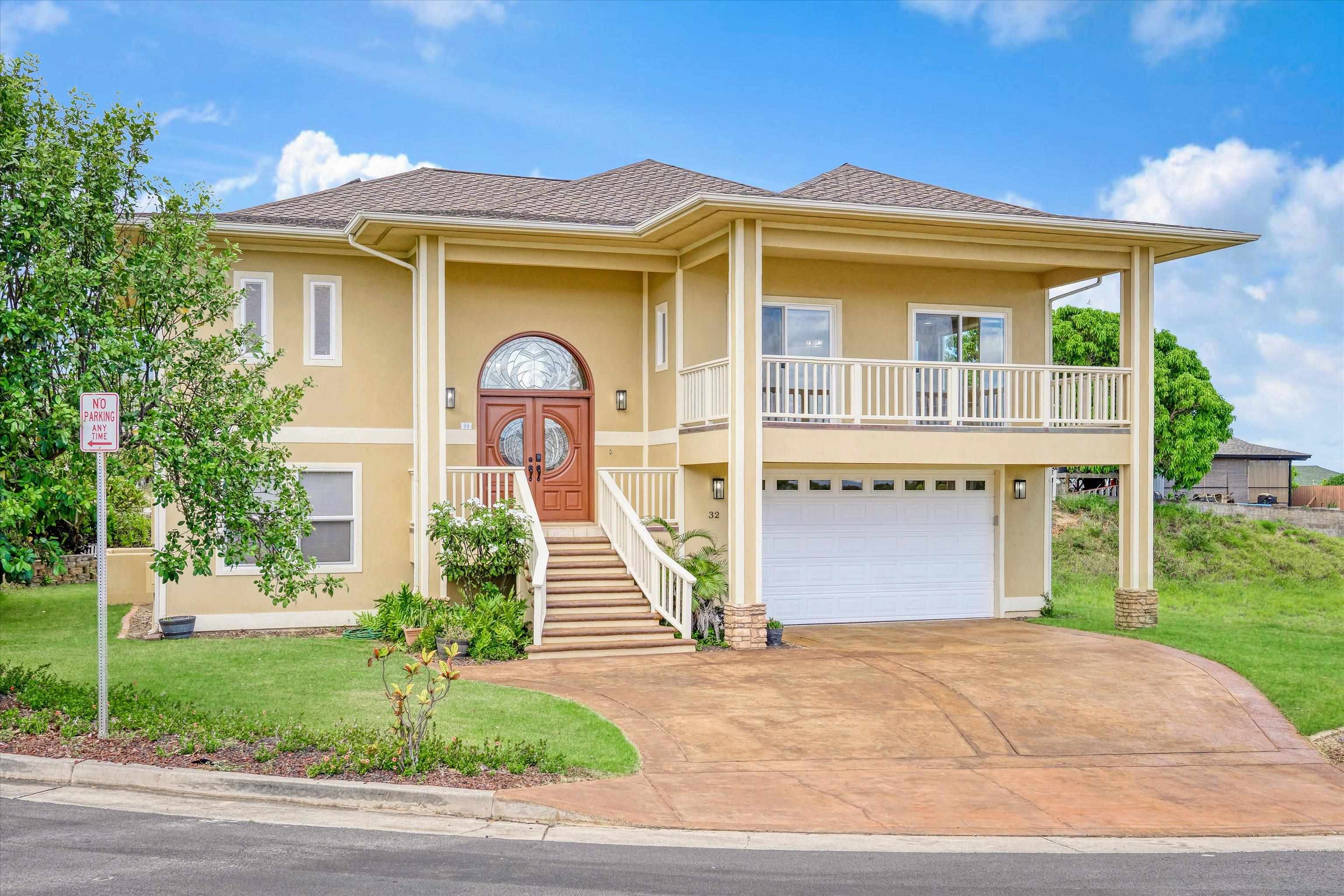 32 W Kapueone Pl Property Photo 1