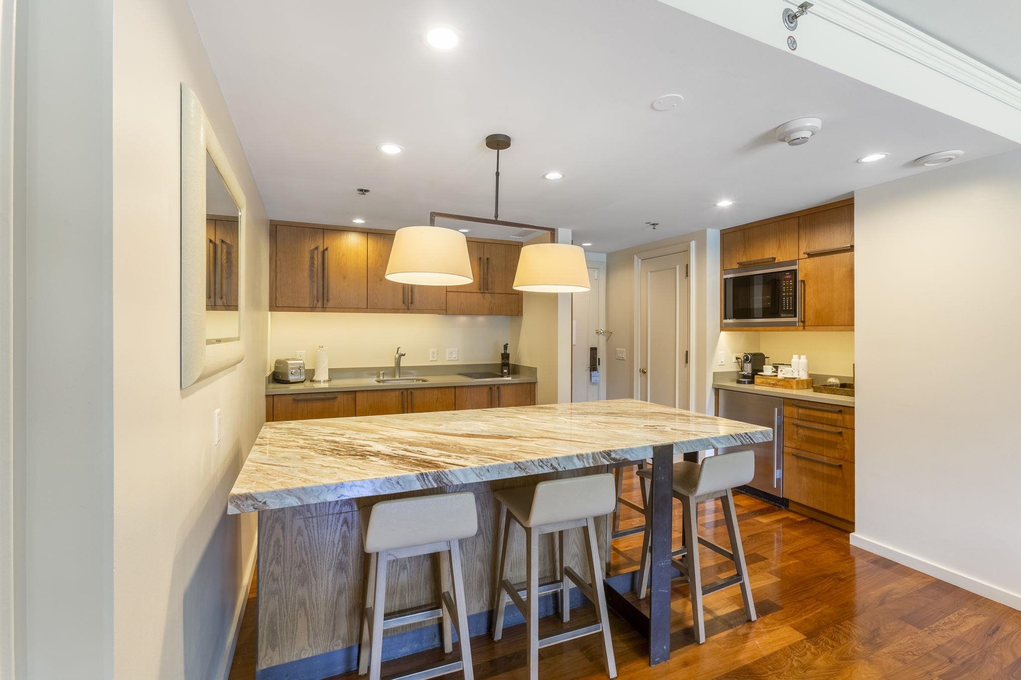 1 Ritz Carlton Dr Property Photo 7