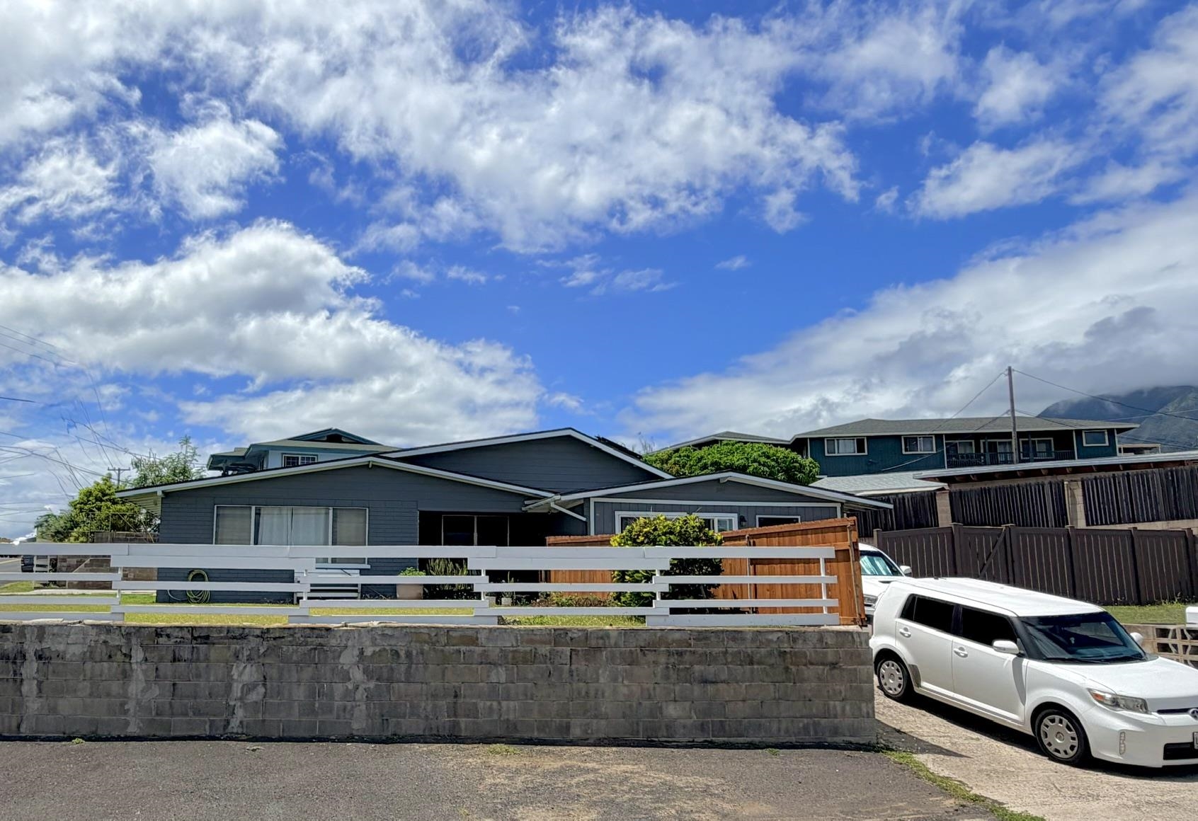 309 Hilu Pl Property Photo 2