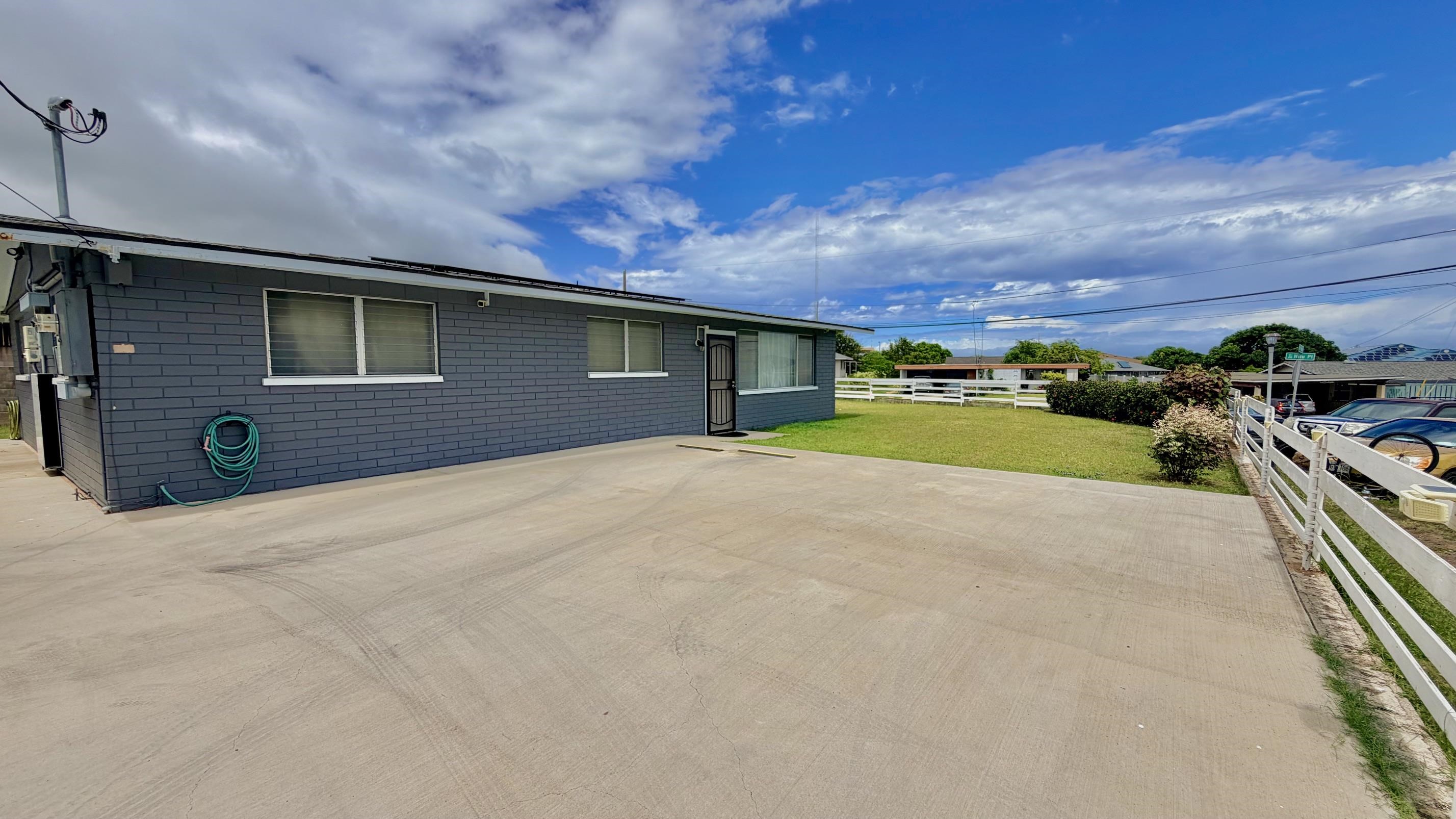 309 Hilu Pl Property Photo 4