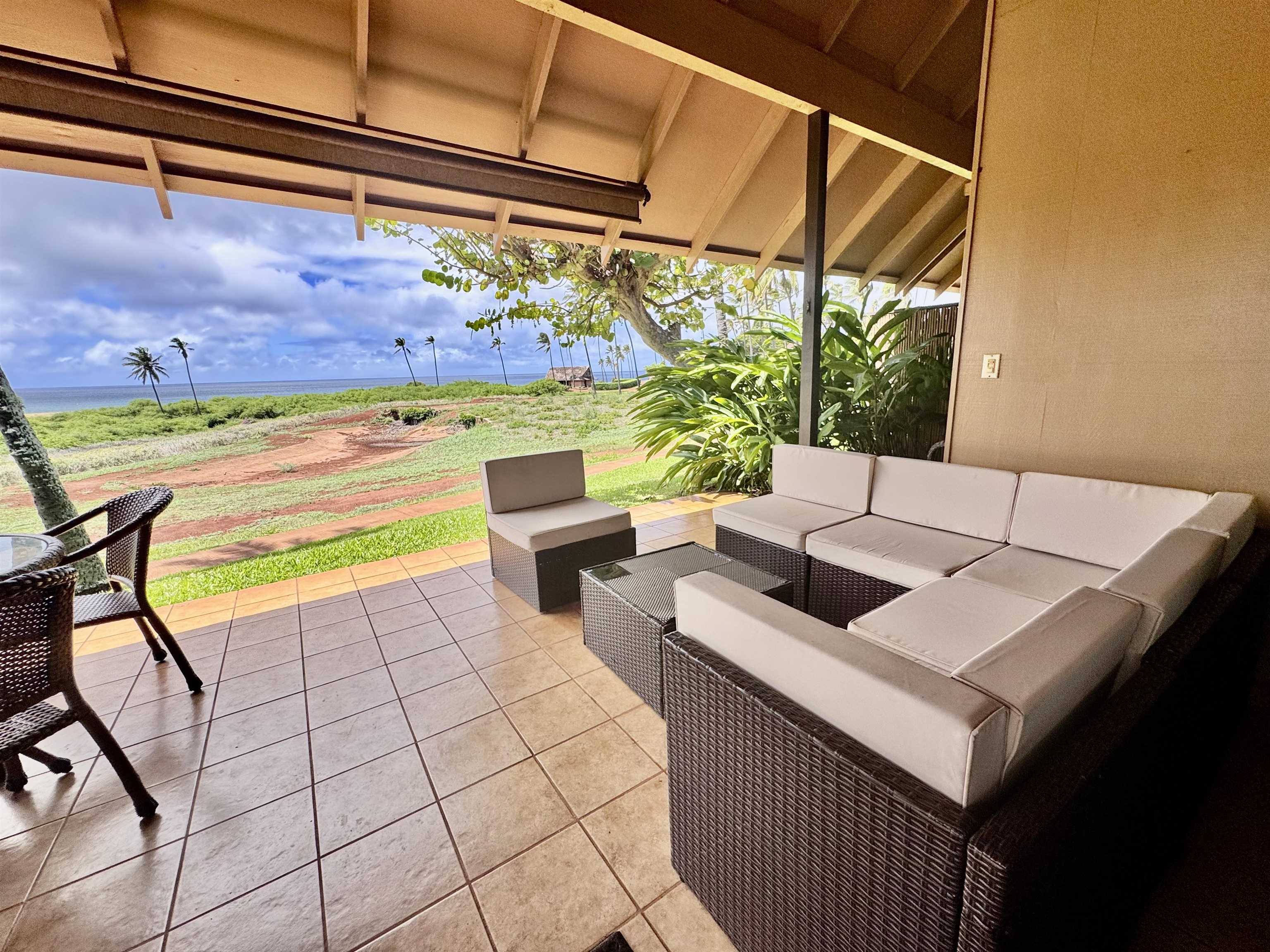 255 Kepuhi Pl Property Photo 3