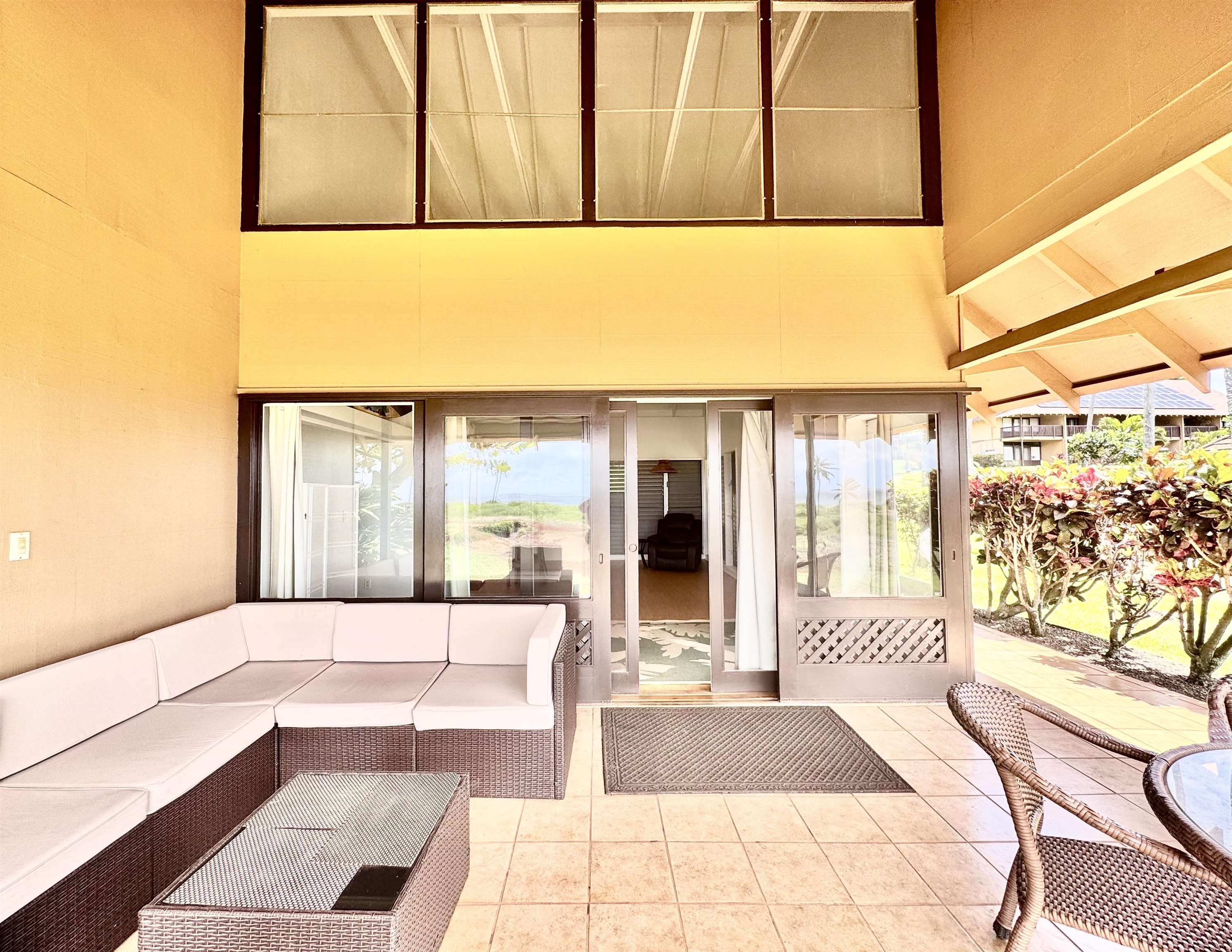 255 Kepuhi Pl Property Photo 4