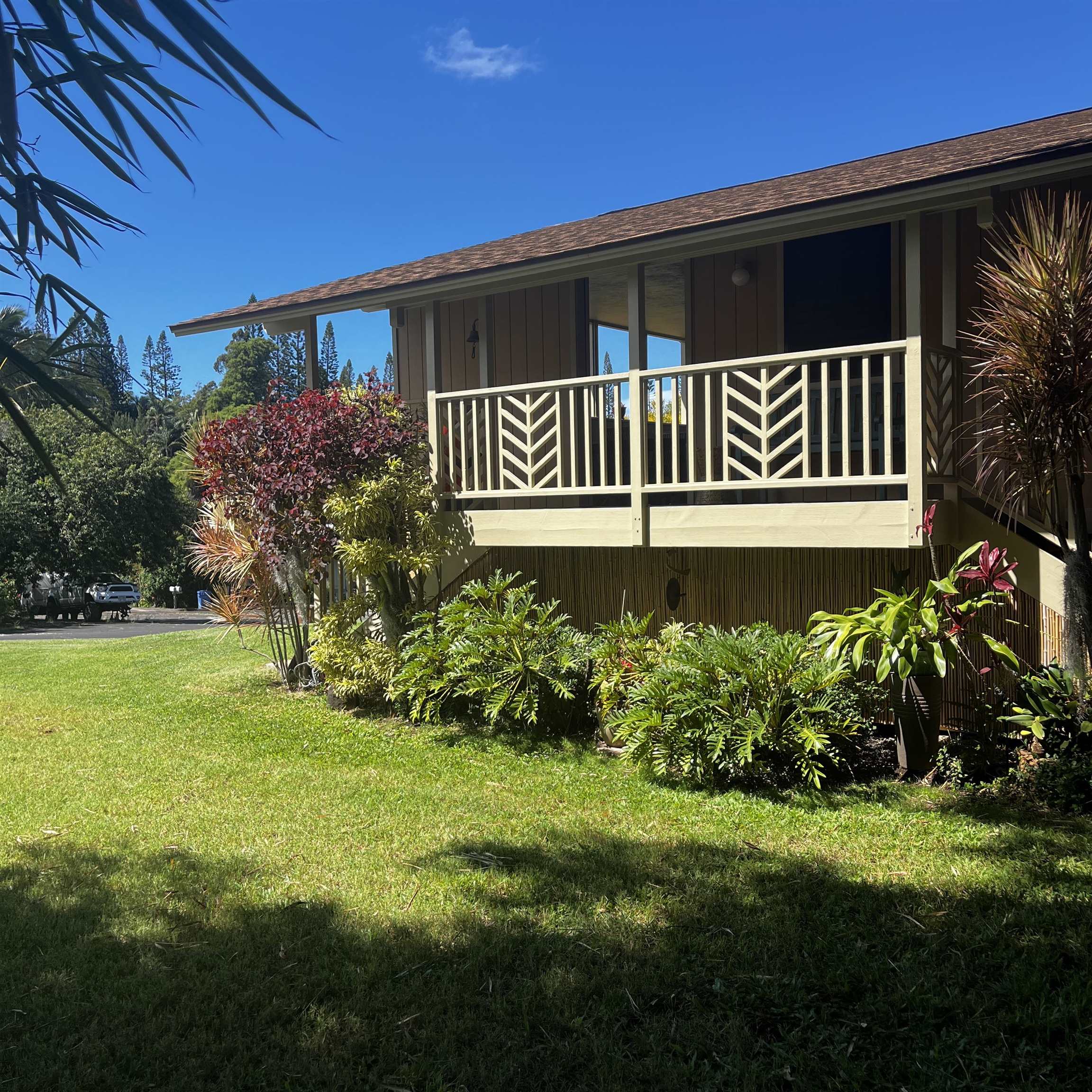245 Mokuahi St Property Photo 1