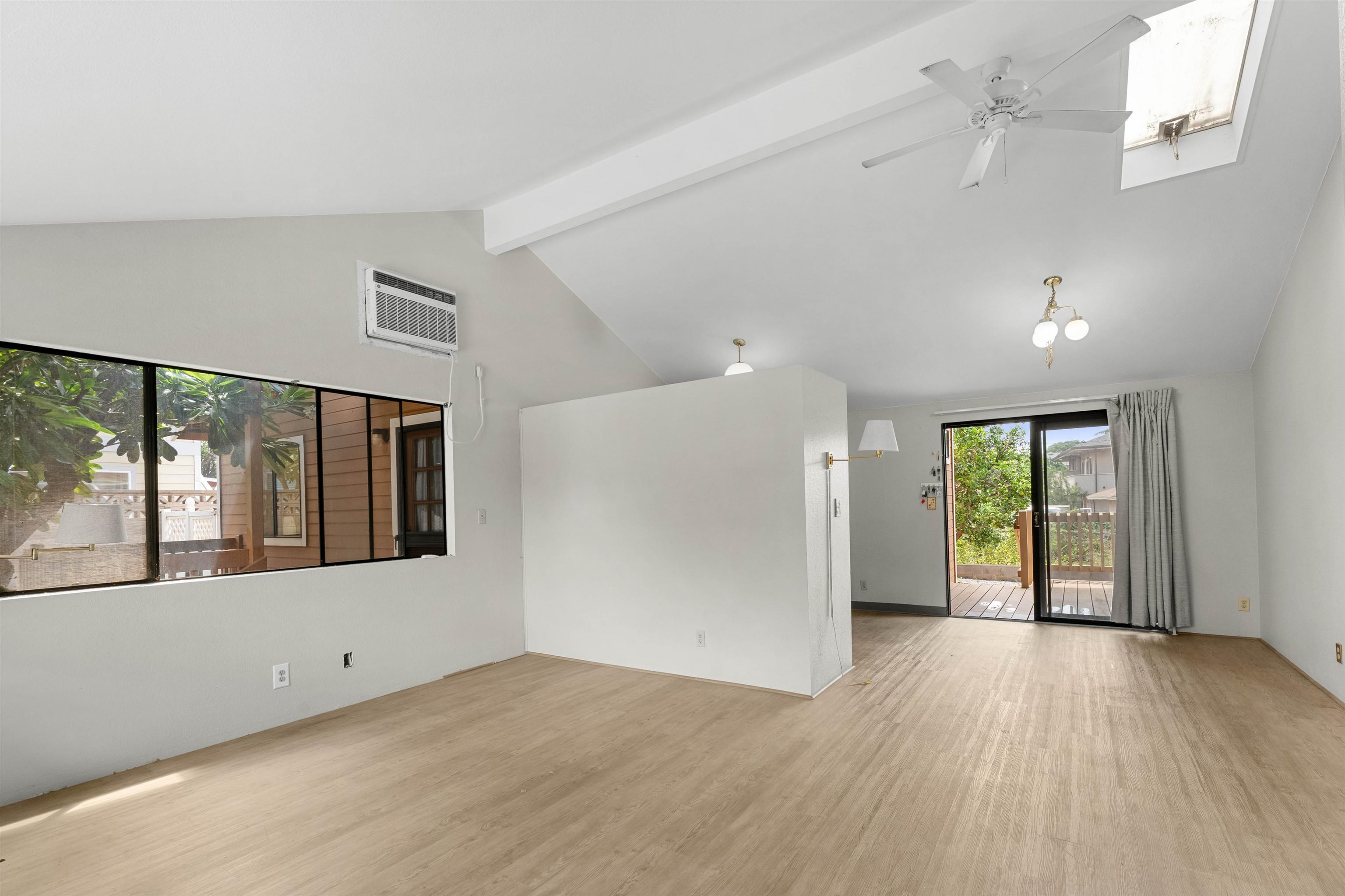 468 Kaiwahine St Property Photo 6