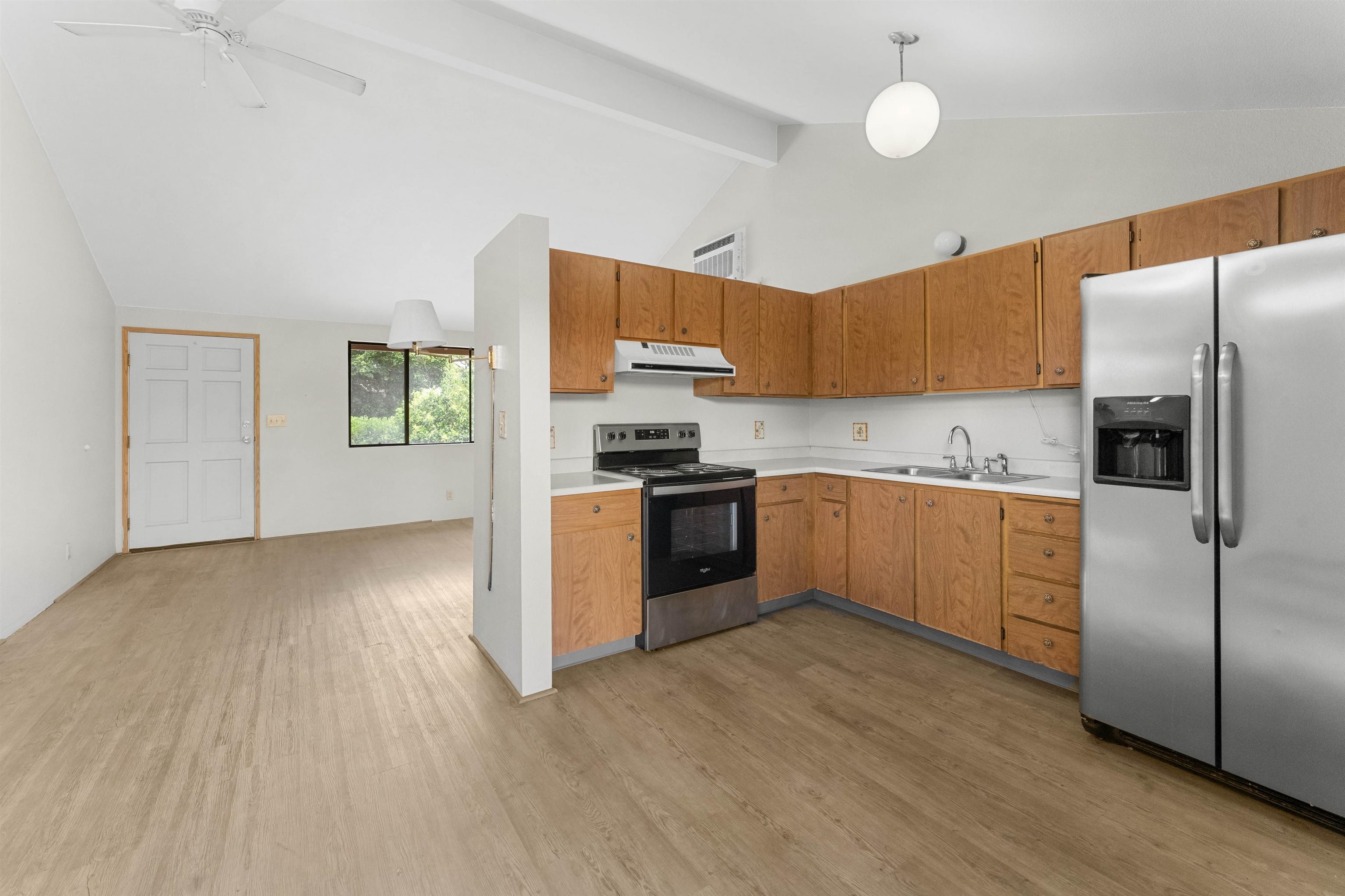 468 Kaiwahine St Property Photo 7