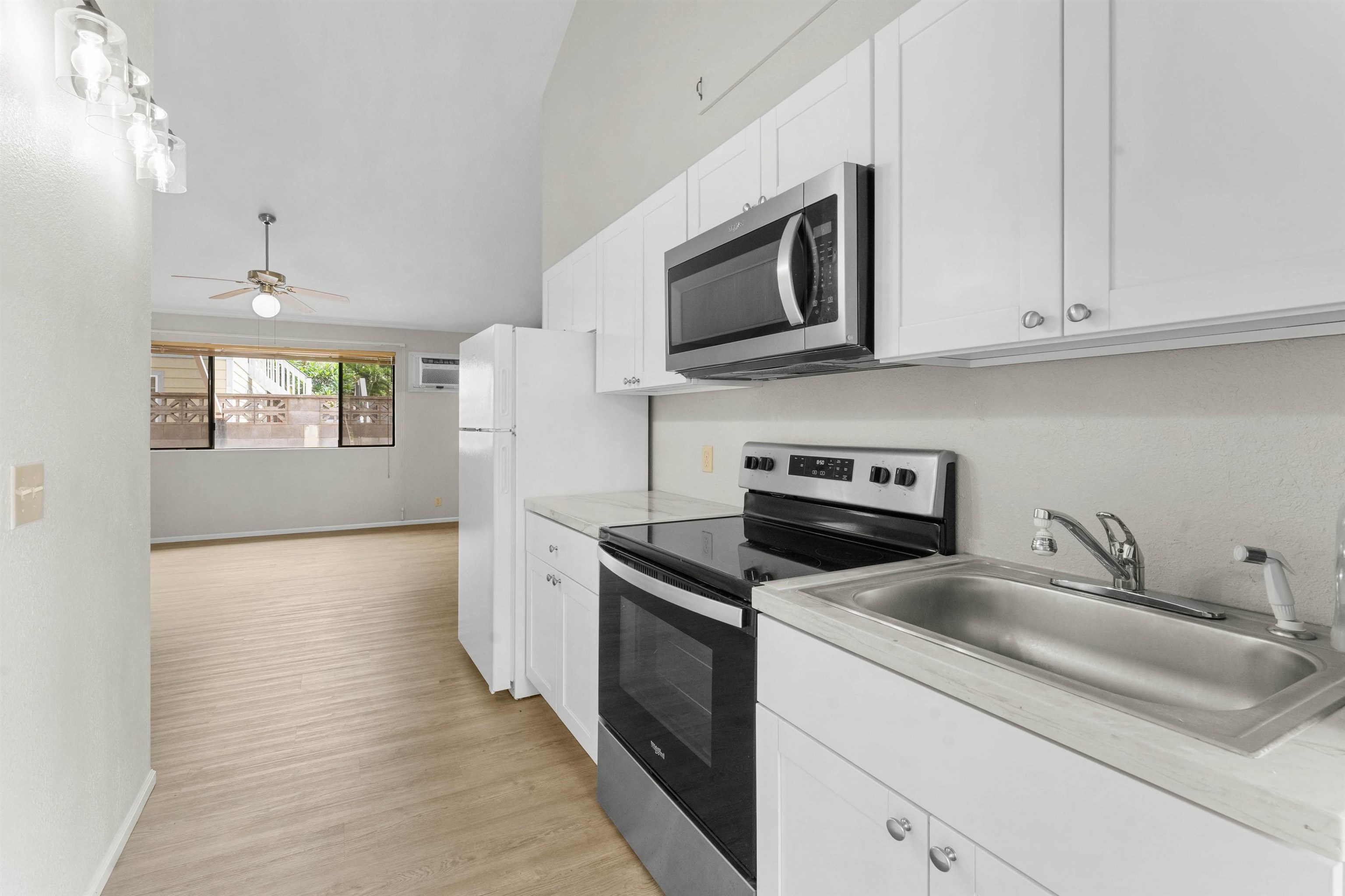 468 Kaiwahine St Property Photo 14