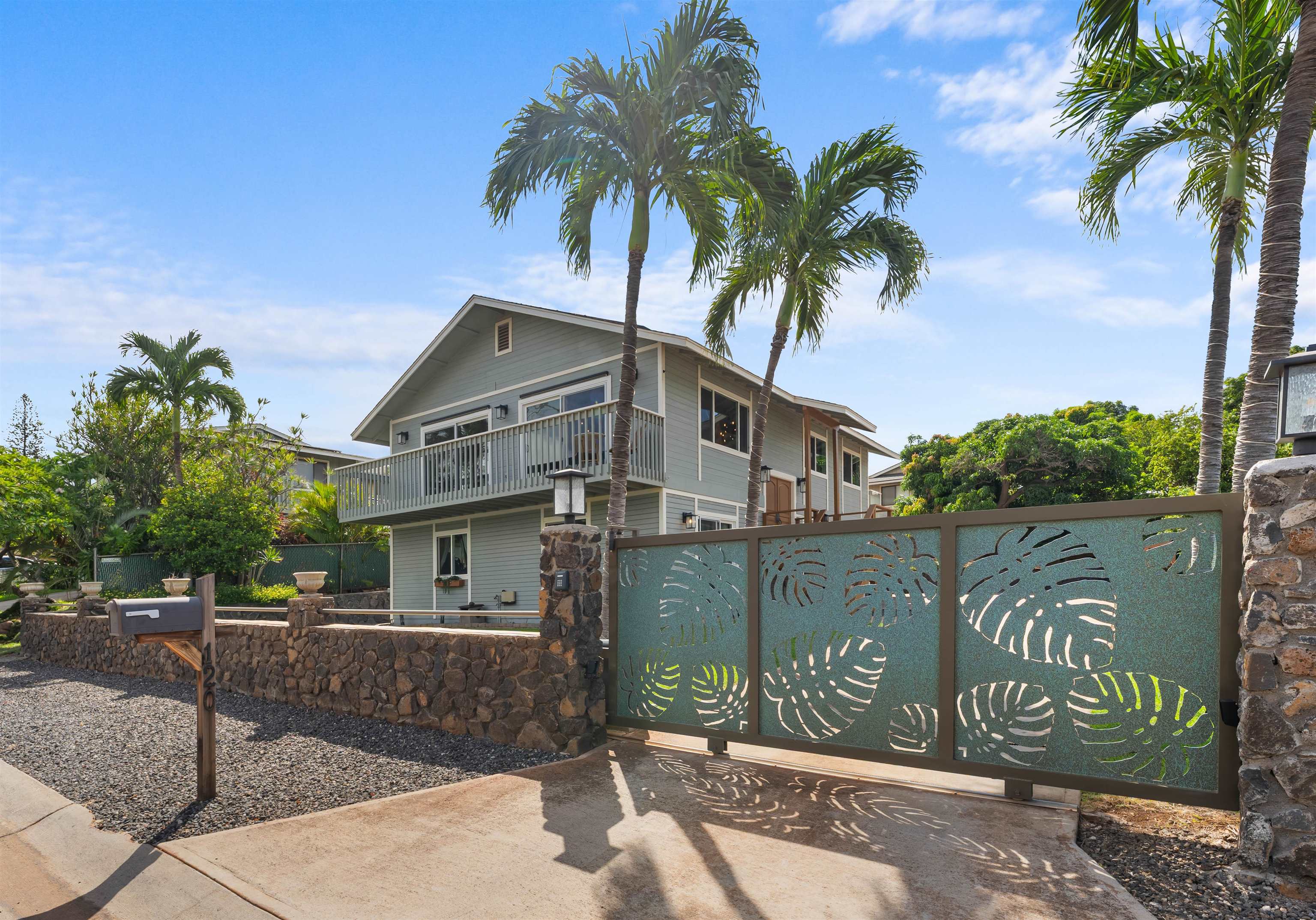 120 Pauloa Pl Property Photo 1