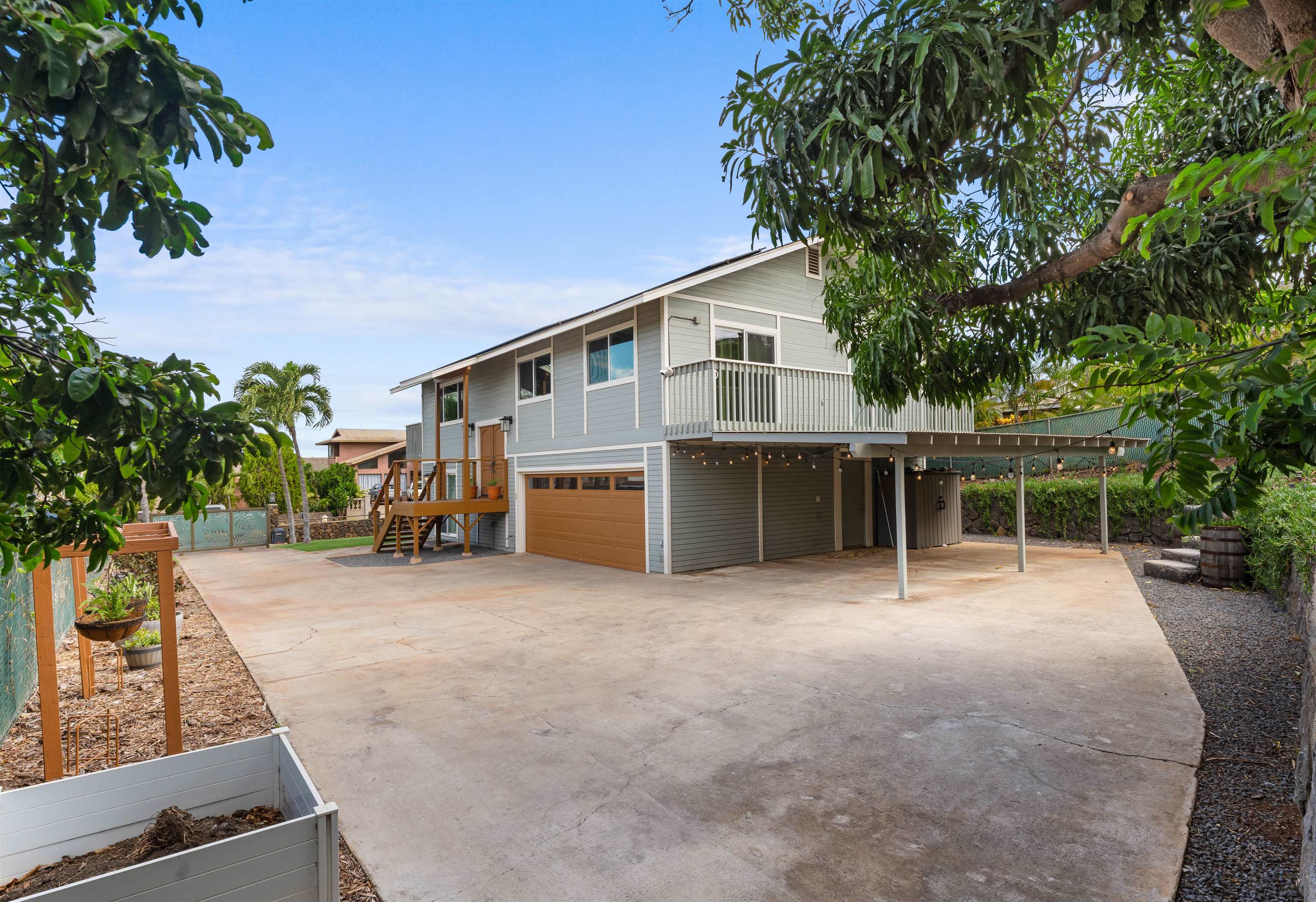 120 Pauloa Pl Property Photo 5
