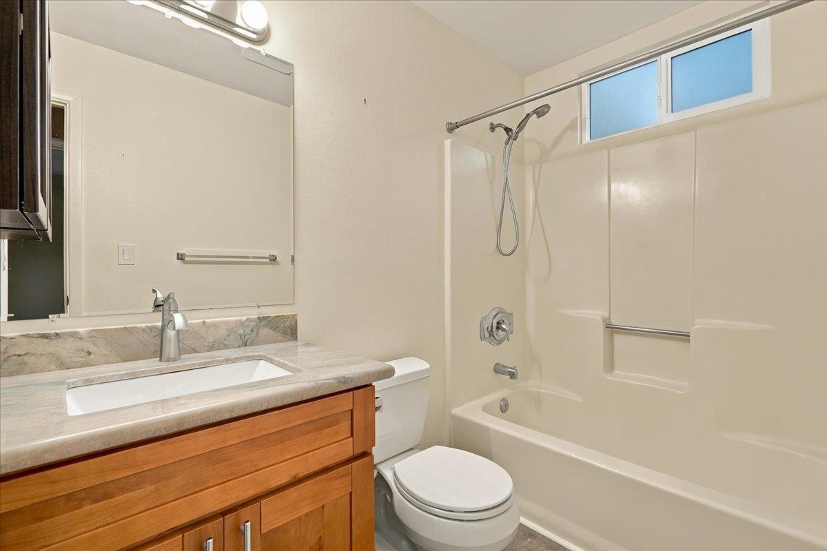 328 Kaomi Pl Property Photo 14