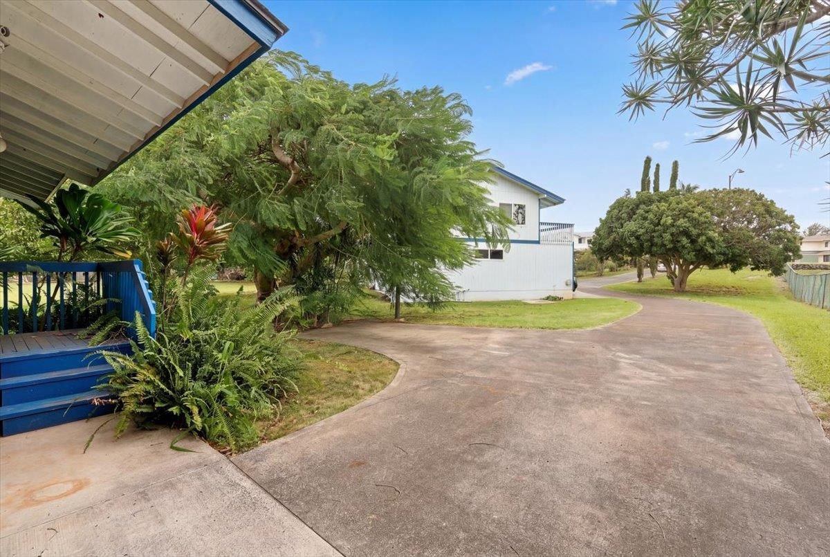 328 Kaomi Pl Property Photo 35