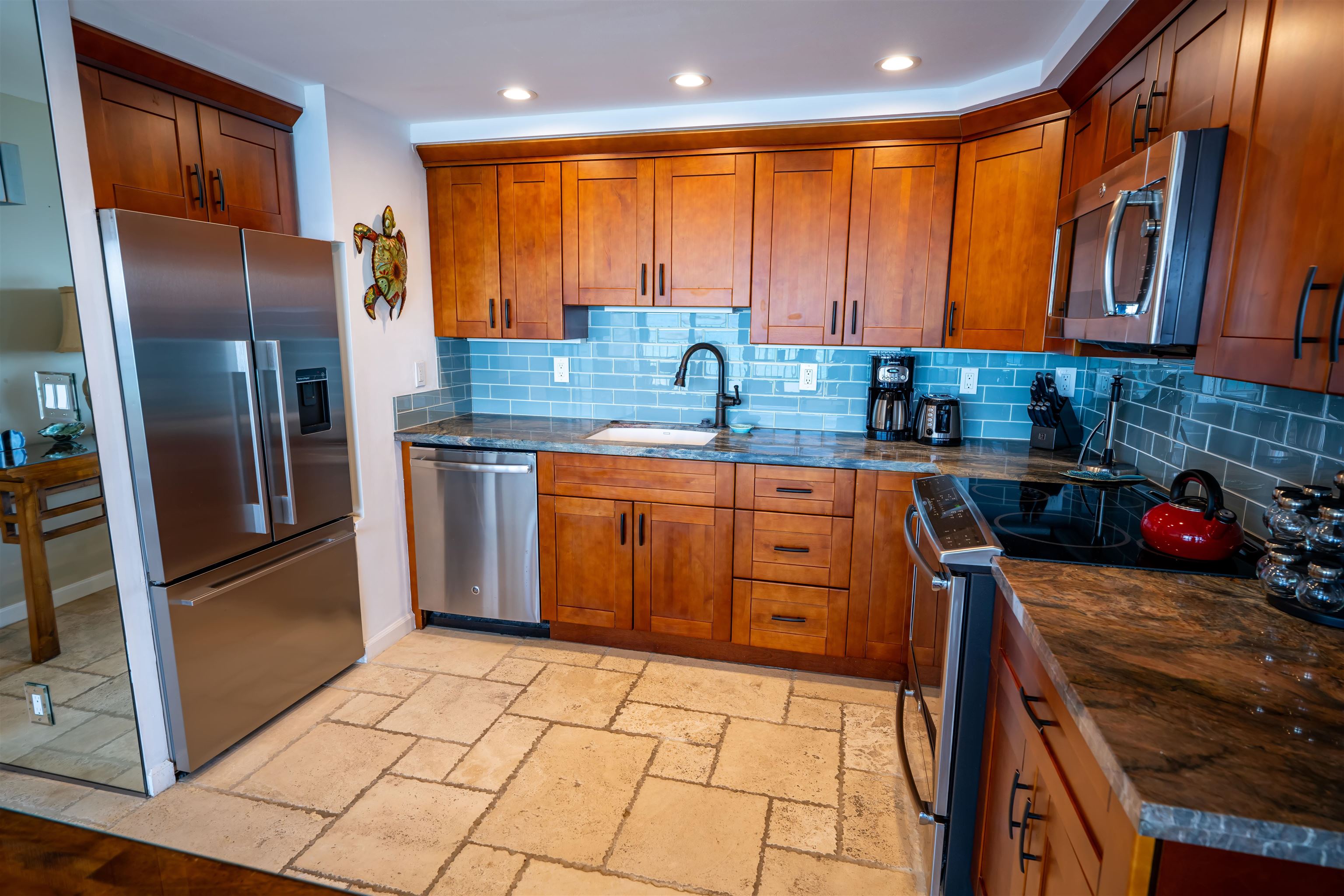 1403 Front St Property Photo 6