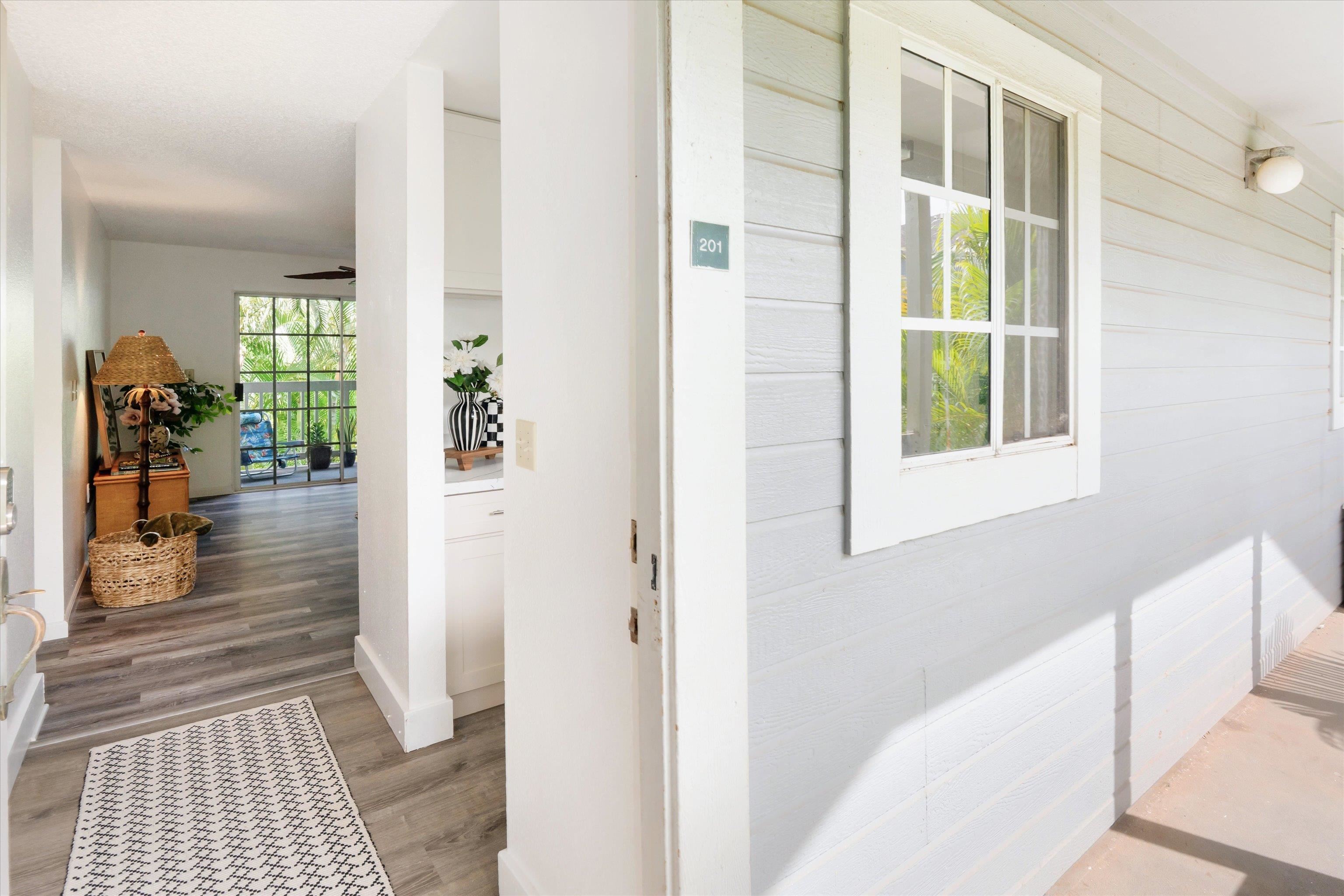 160 Keonekai Rd Property Photo 4