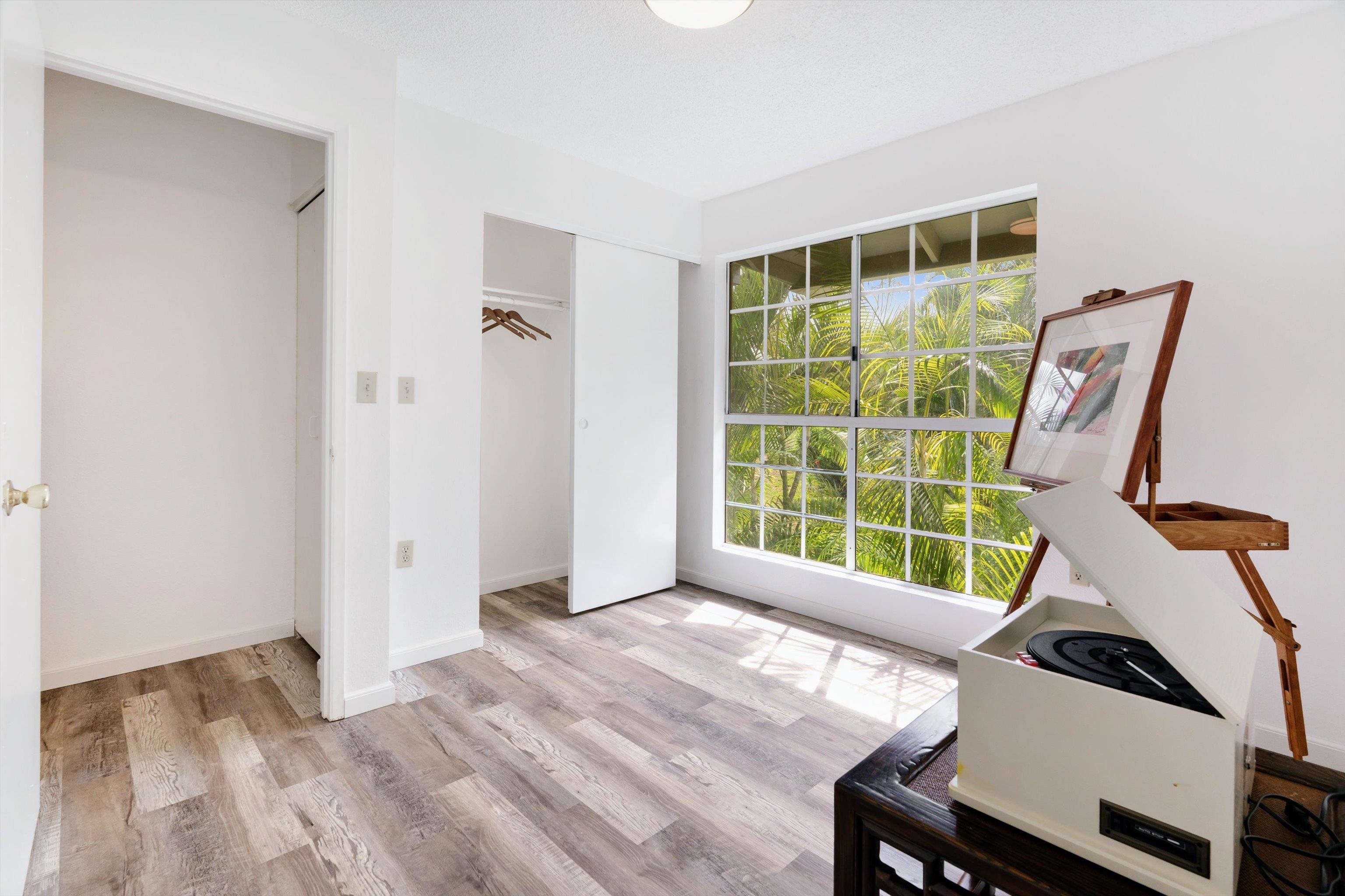 160 Keonekai Rd Property Photo 8