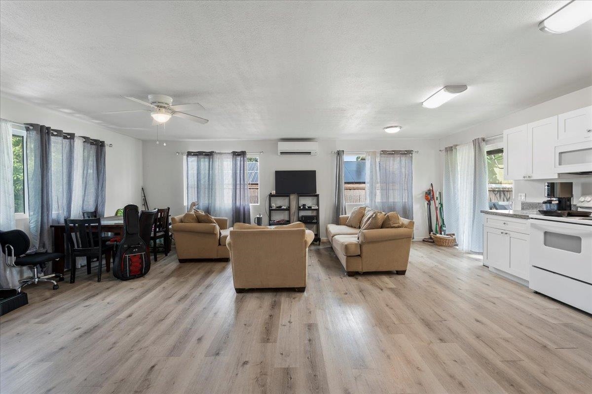 193 Akai St Property Photo 5