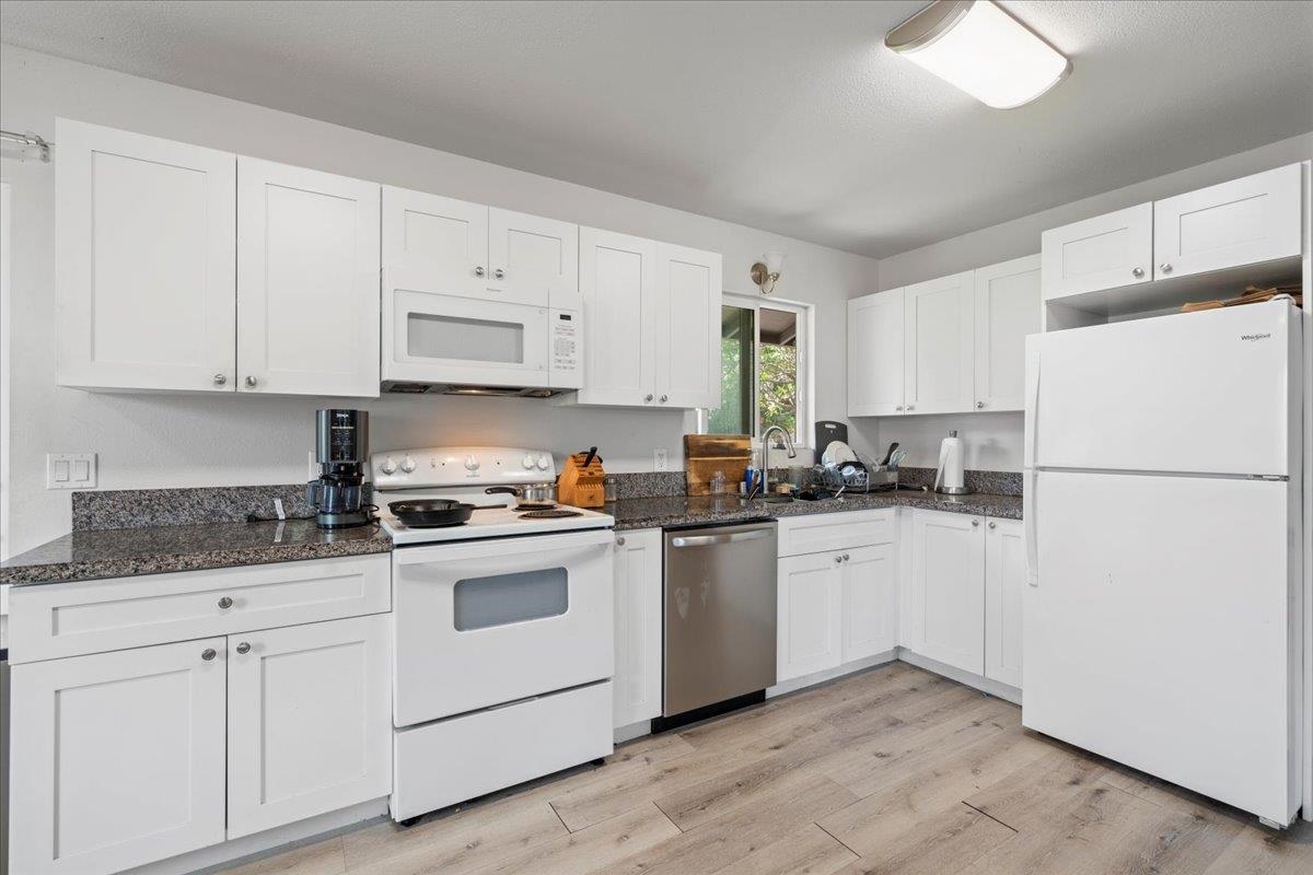 193 Akai St Property Photo 11