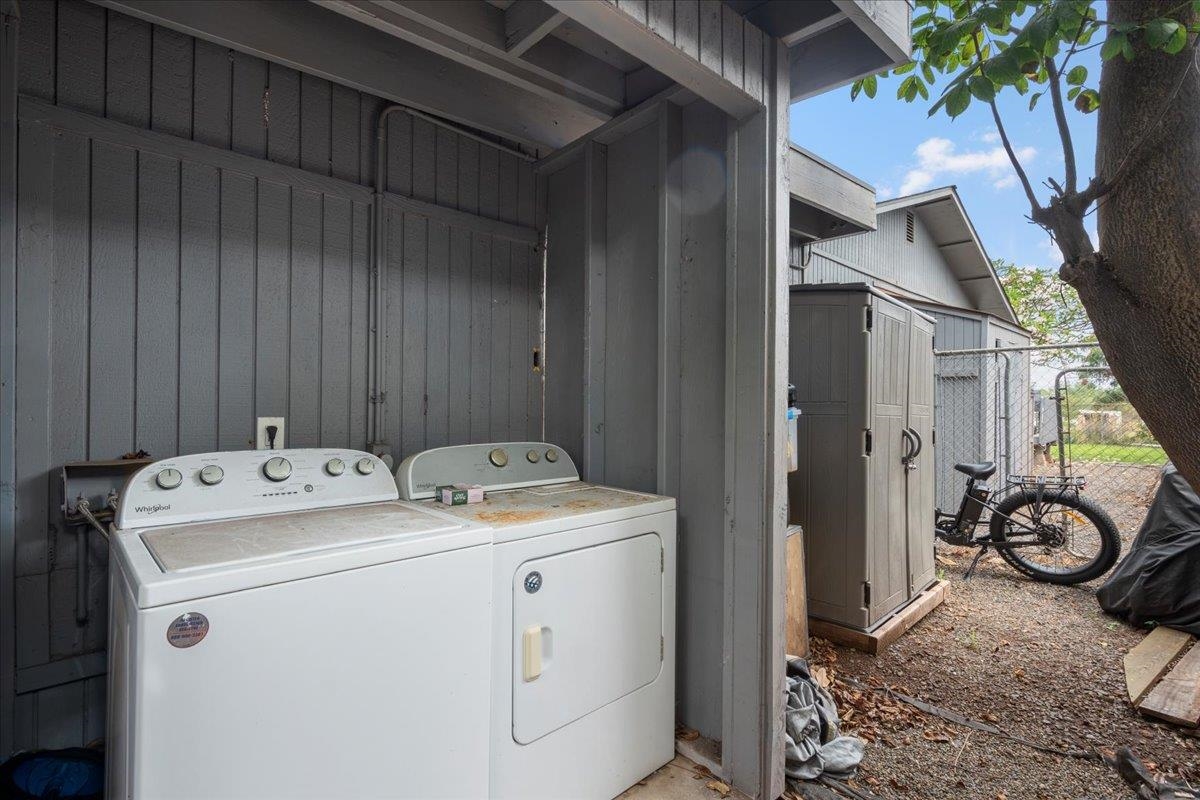 193 Akai St Property Photo 32