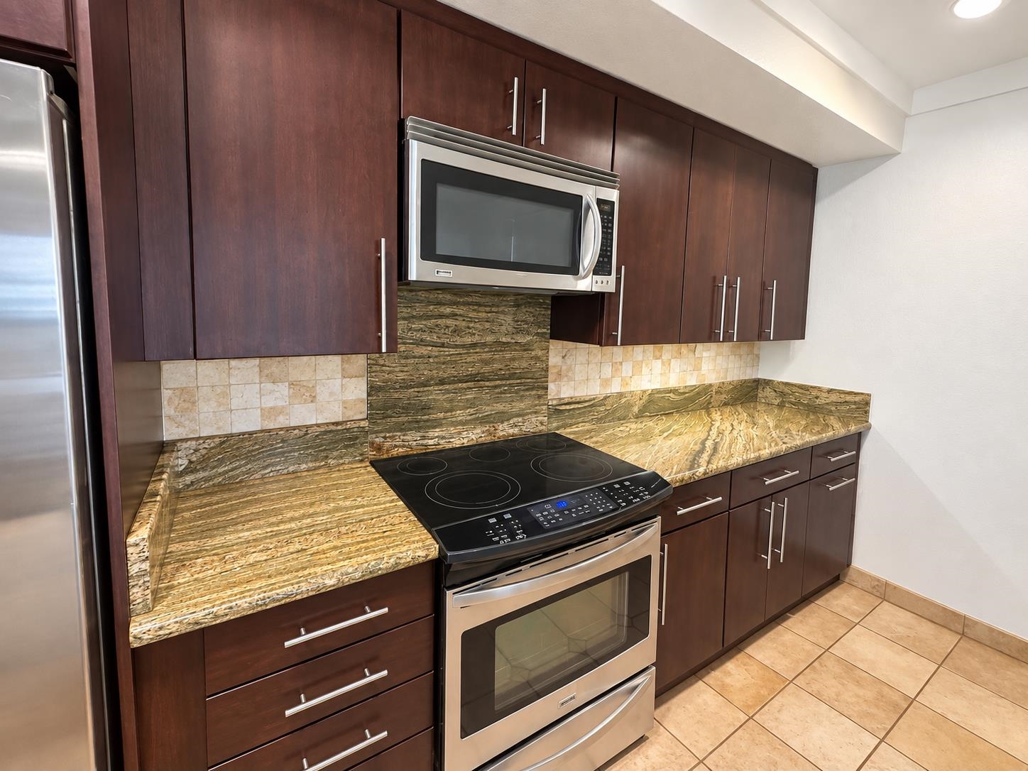 100 Lio Pl Property Photo 6