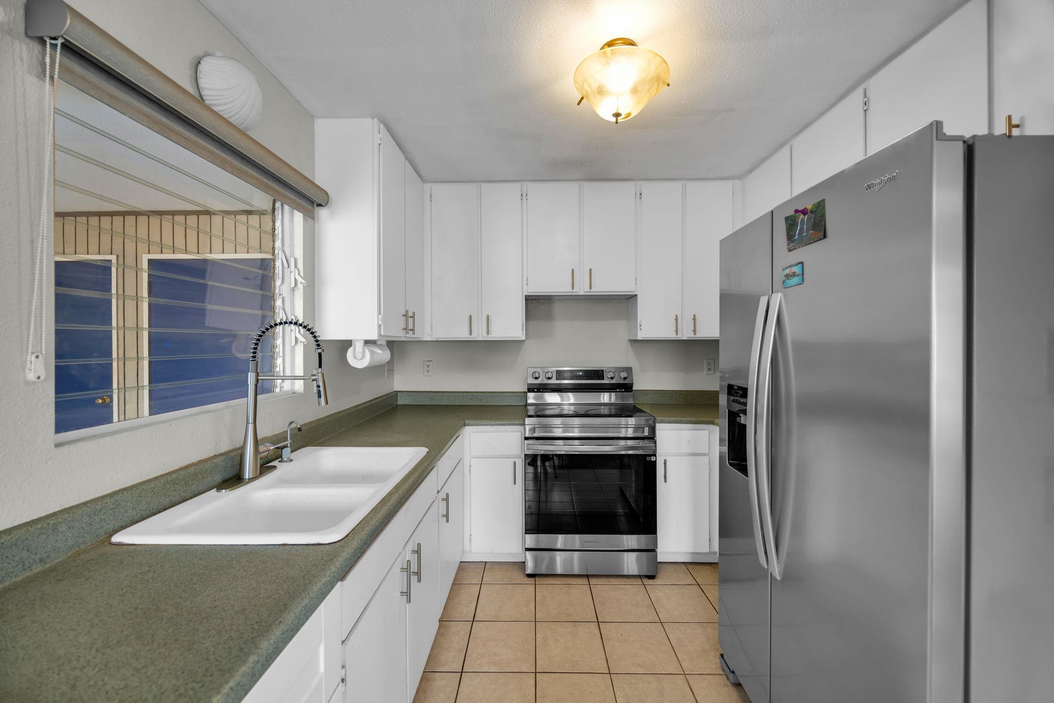 356 Hoalike St Property Photo 9