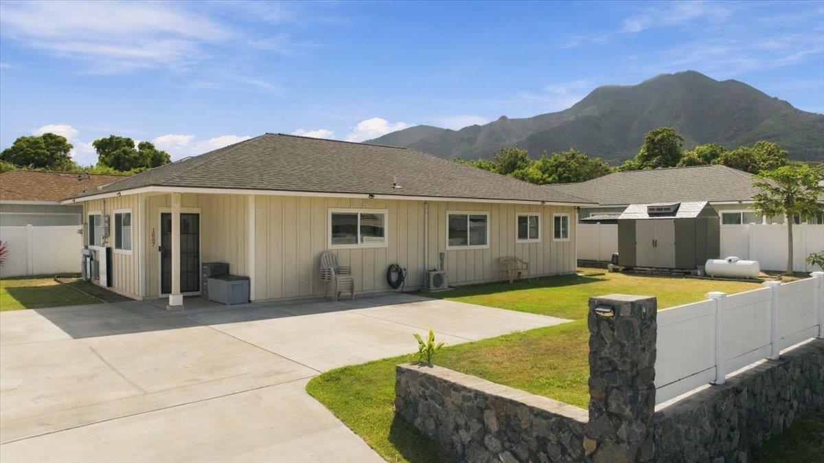 1867 Makahala Pl Property Photo 1