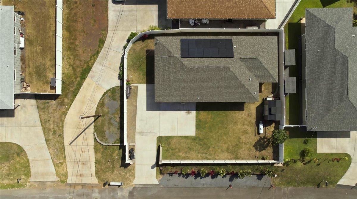 1867 Makahala Pl Property Photo 4