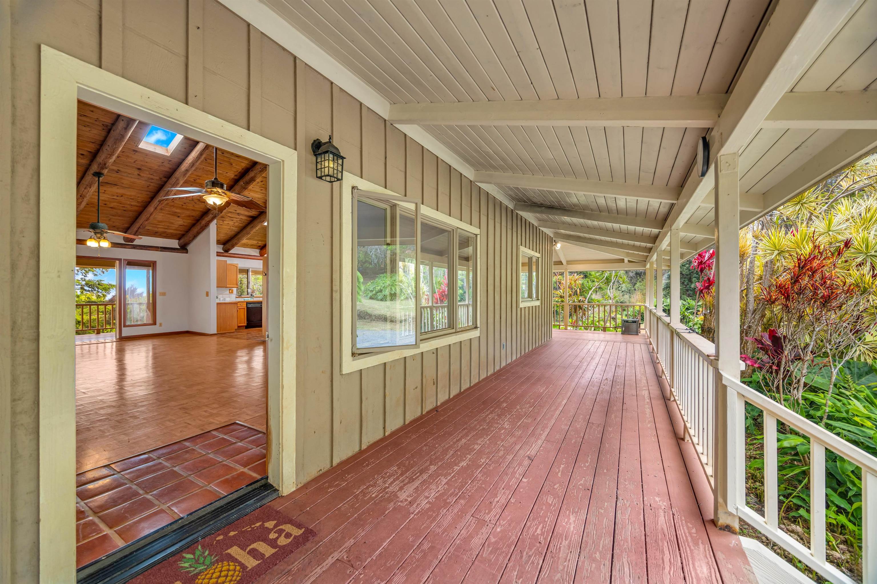 1160 Ehu Rd Property Photo 3