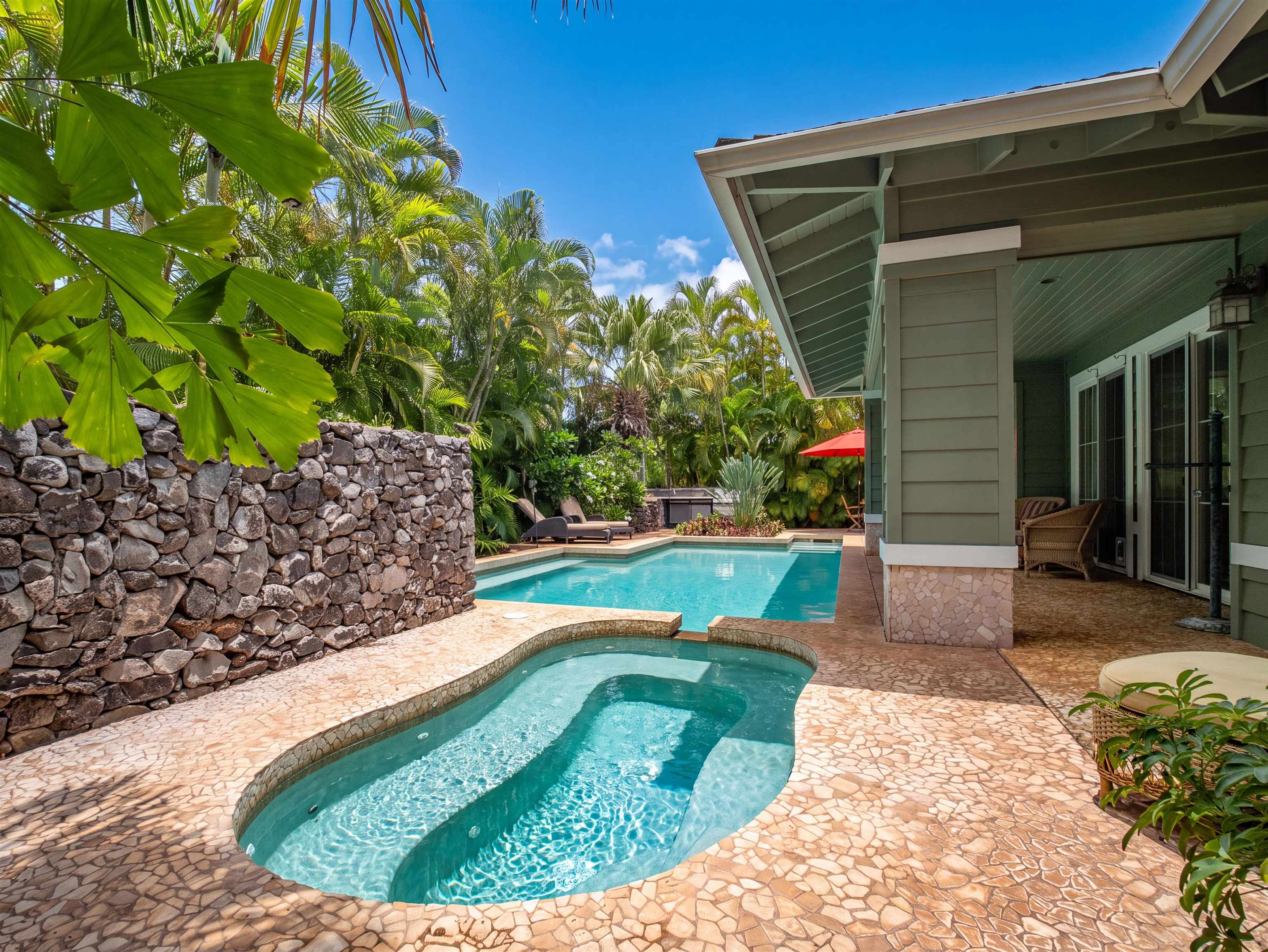 384 Kualono Pl Property Photo 10
