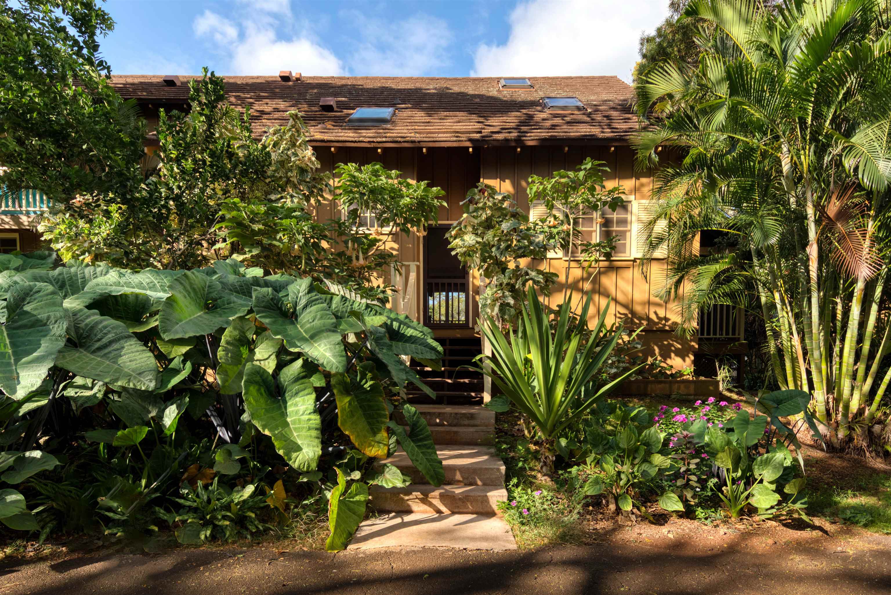 100 Lio Pl Property Photo 1