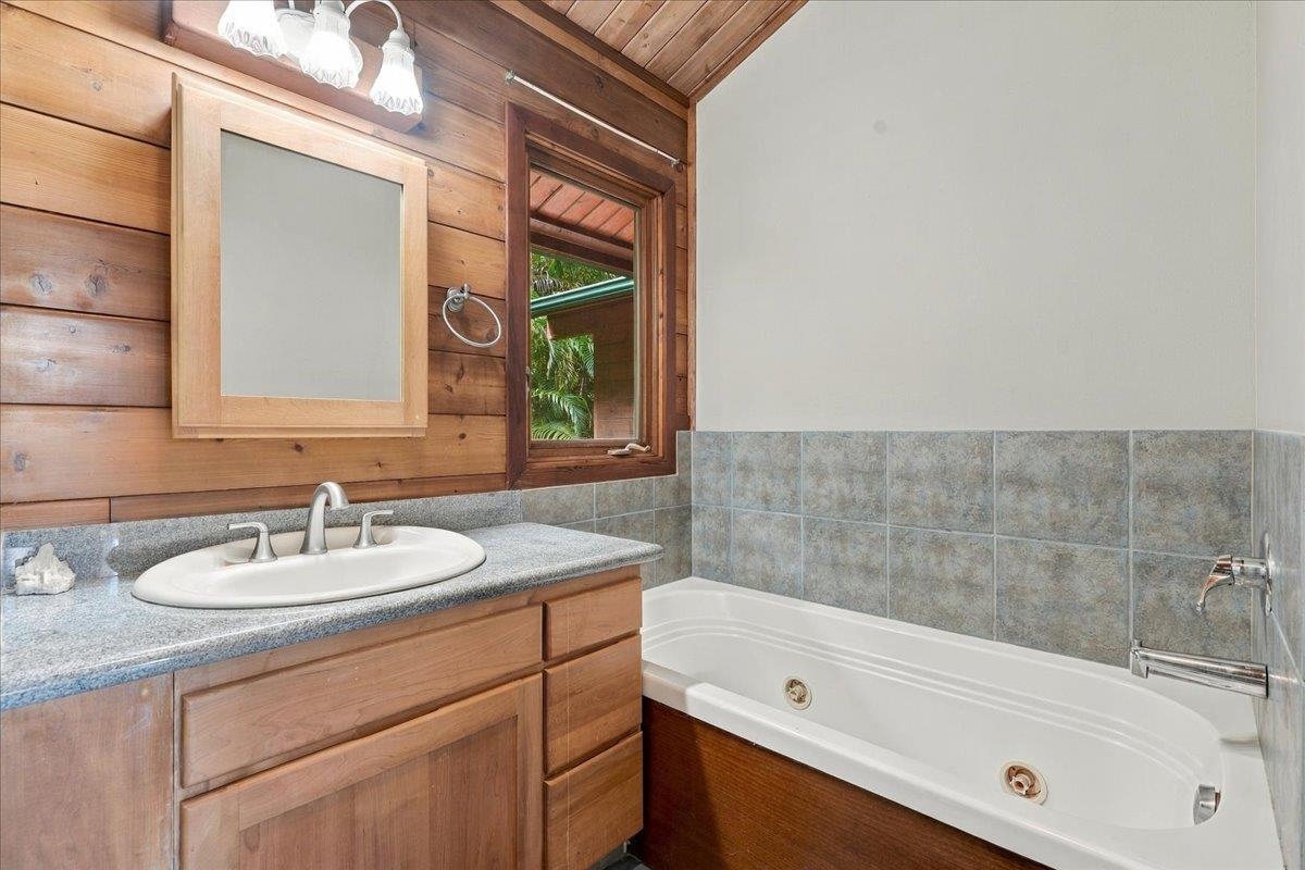 183 Kapuai Rd Property Photo 24