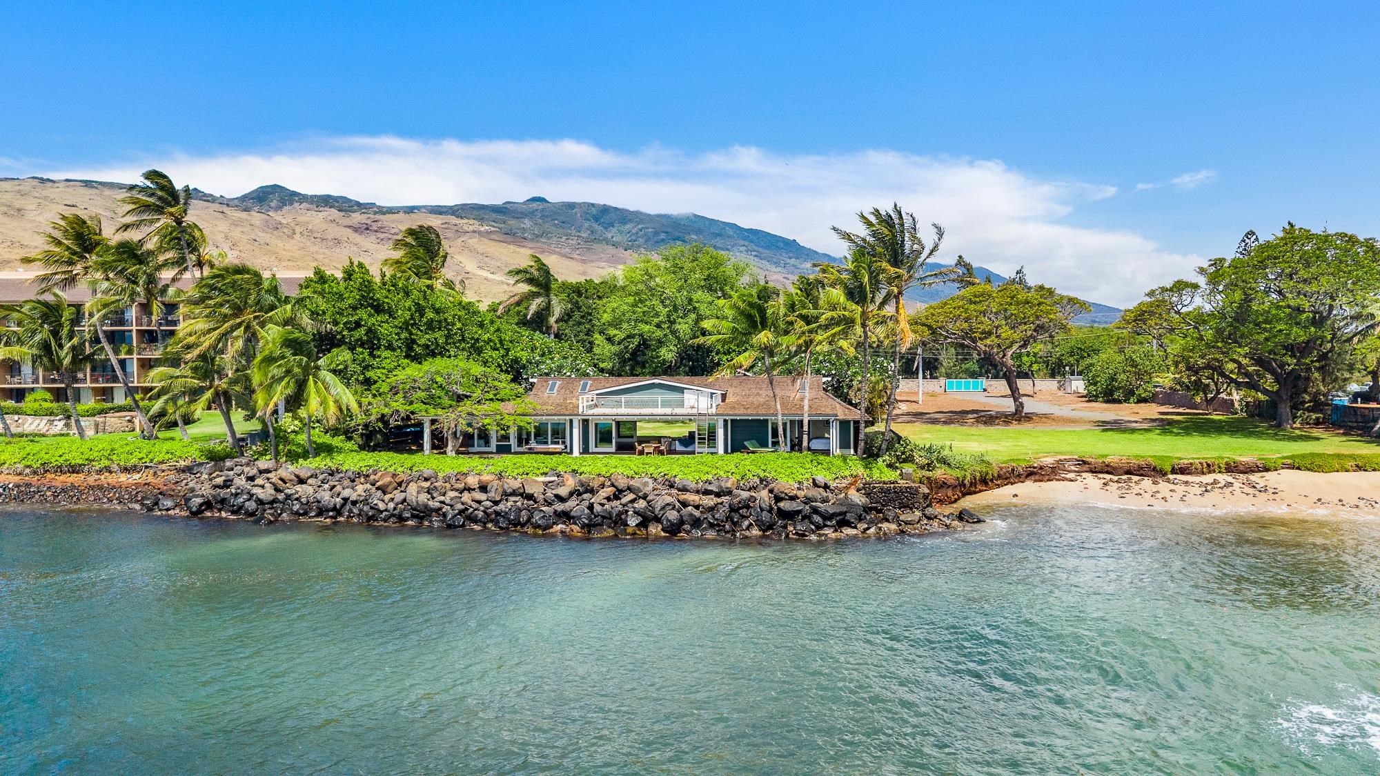 210 Hauoli St Property Photo 1