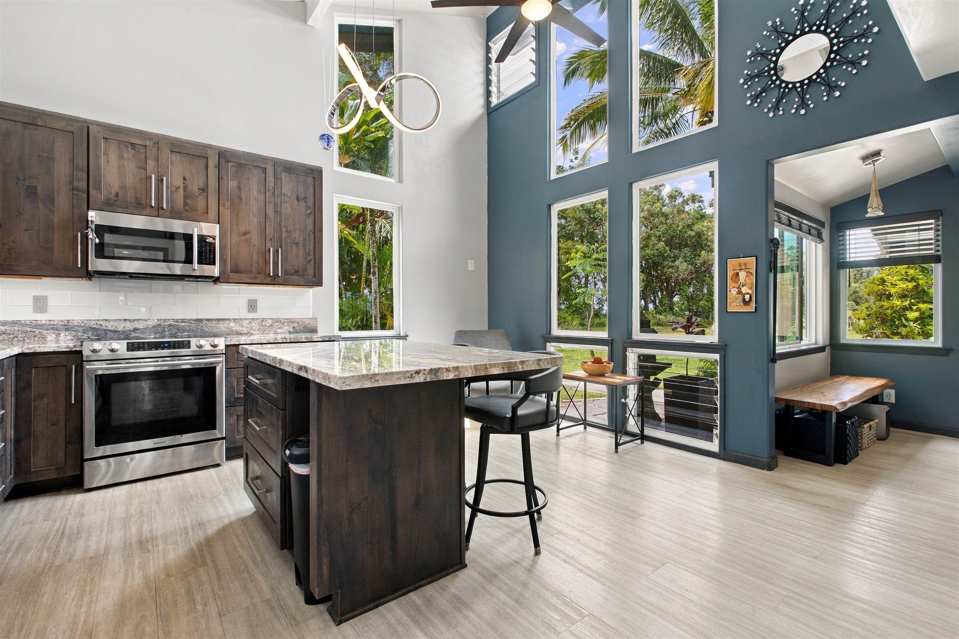 30 Leahi Pl Property Photo 4