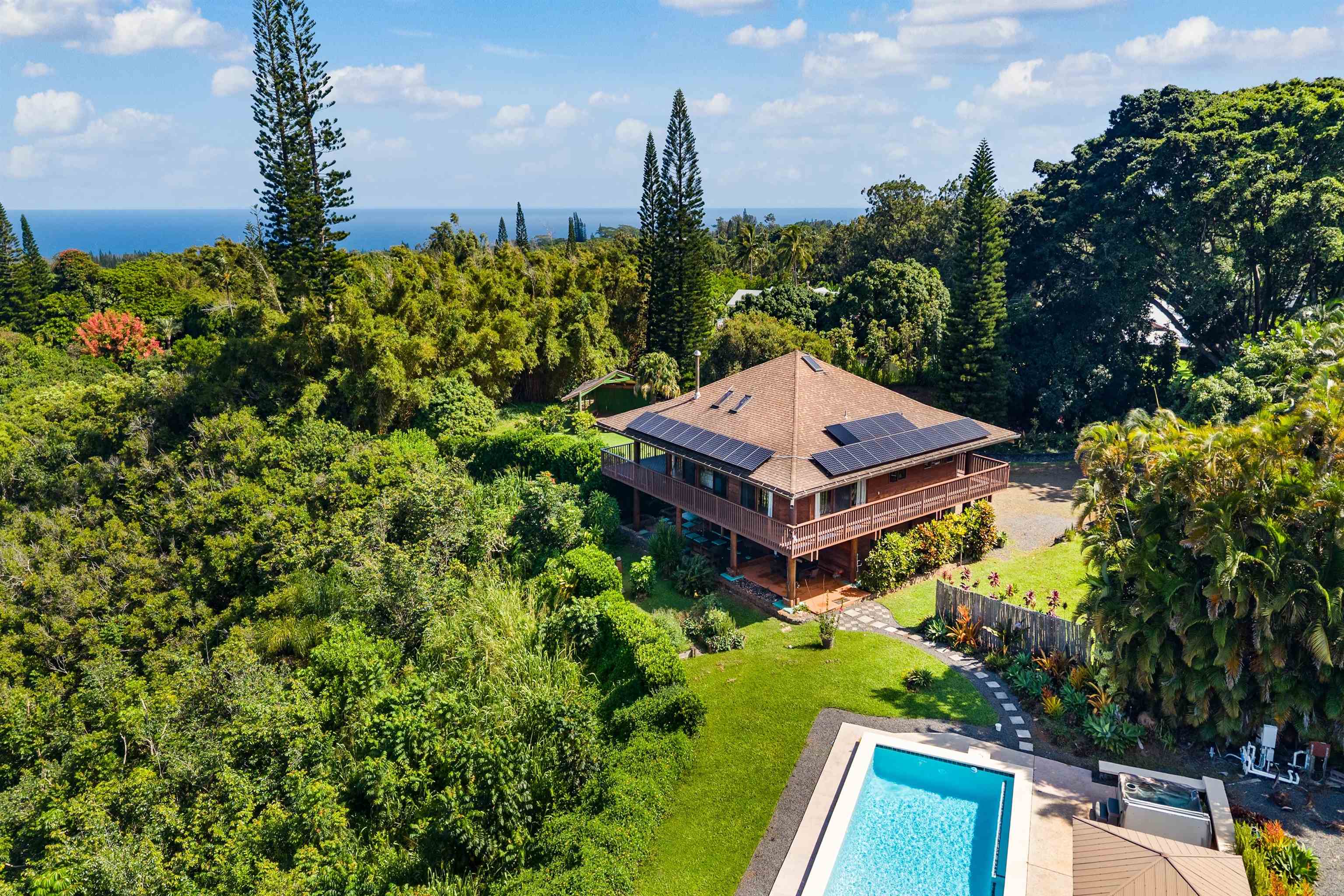 1330 Kauhikoa Rd Property Photo 1