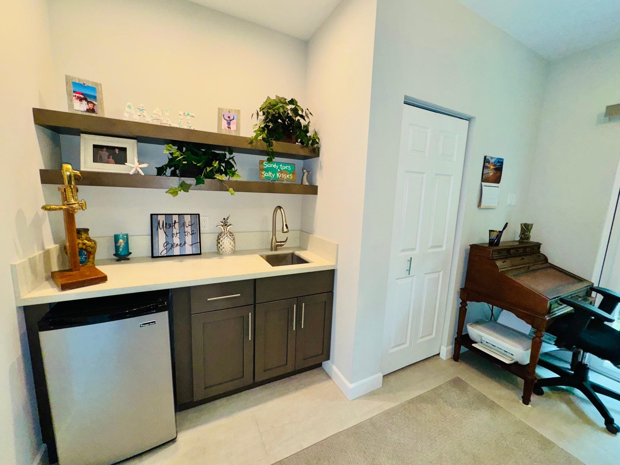 533 Mikioi Pl Property Photo 27