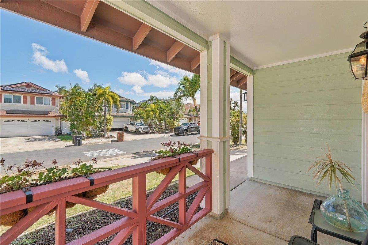 18 Henohea Pl Property Photo 6