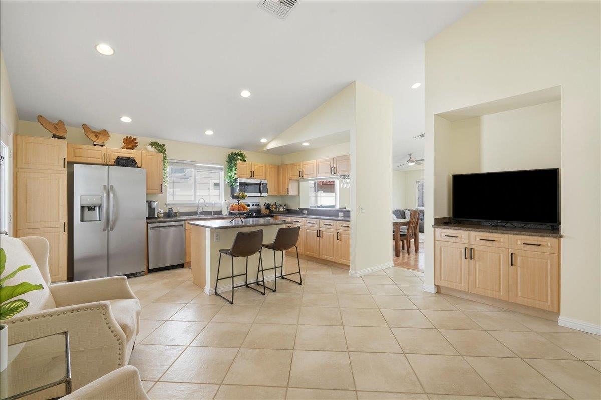 18 Henohea Pl Property Photo 14