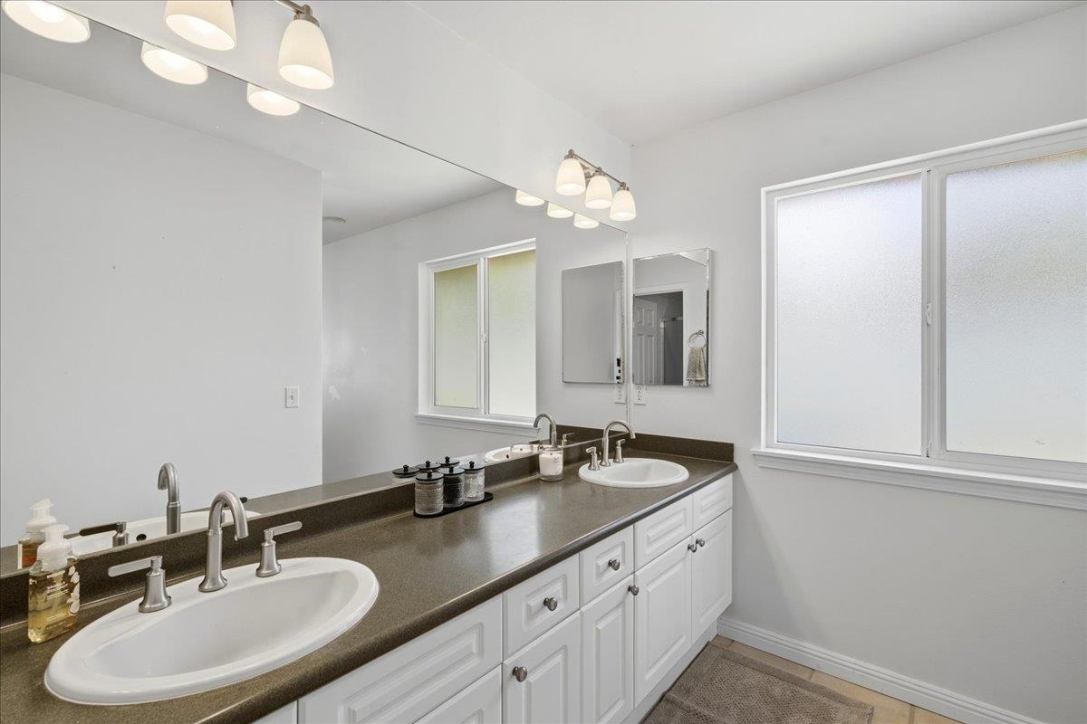 18 Henohea Pl Property Photo 34