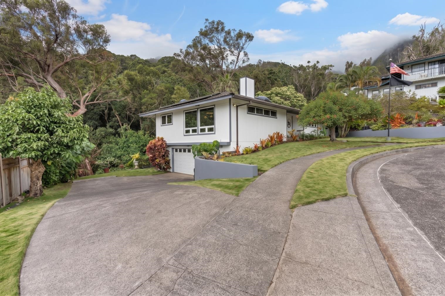 551 Polulani Dr Property Photo 2