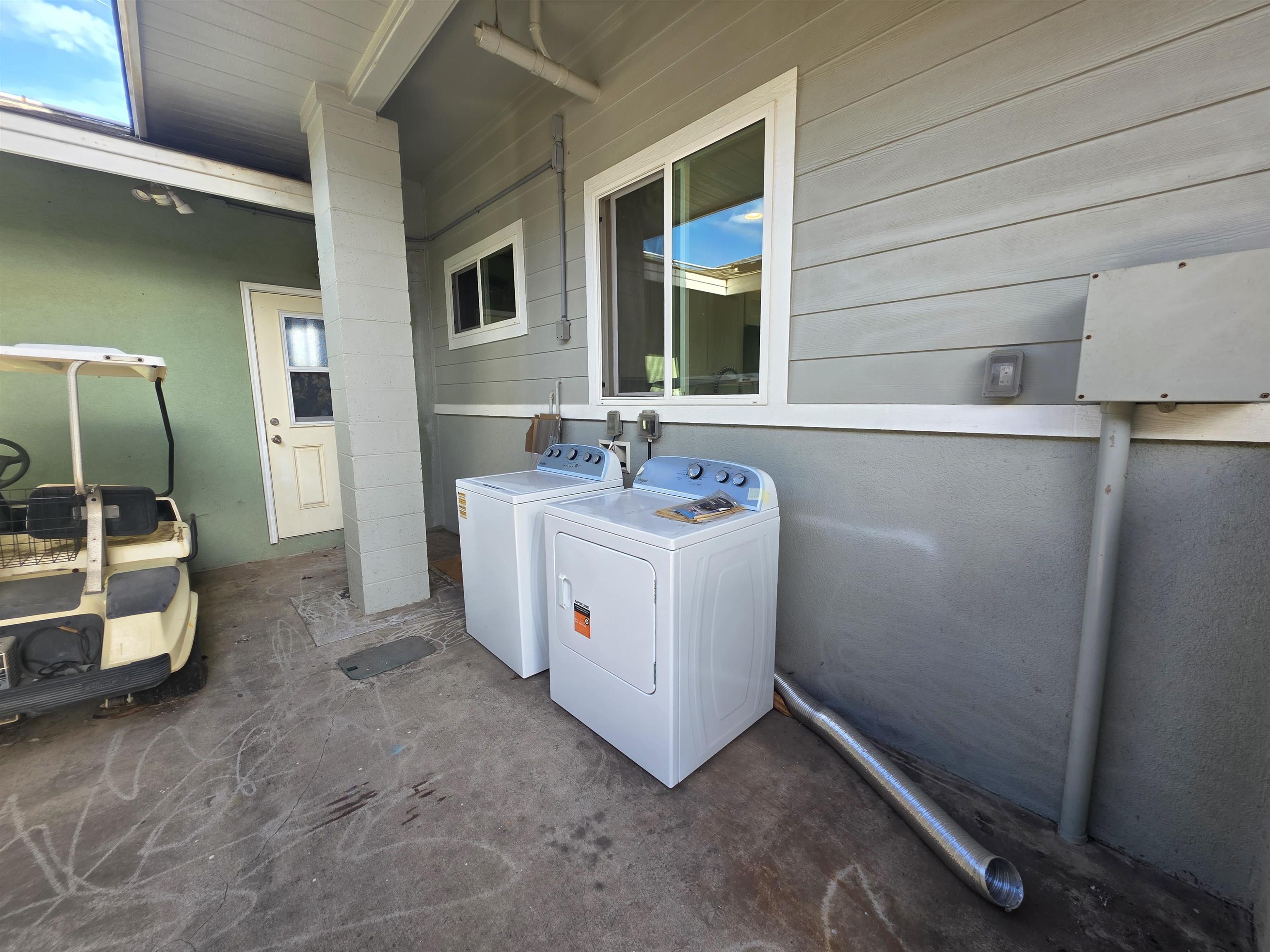 399 Nihoa St Property Photo 9