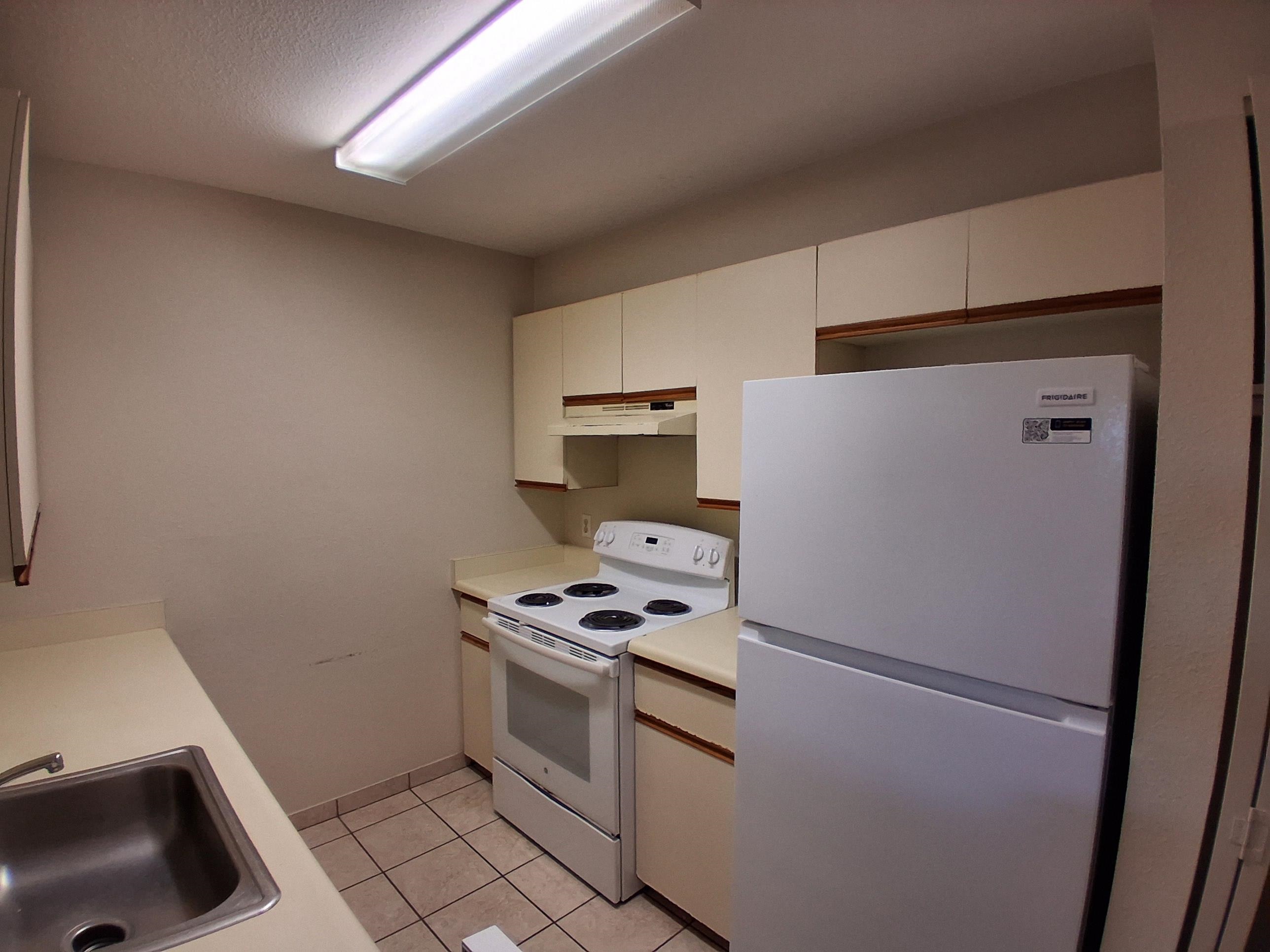 140 Uwapo Rd Property Photo 1