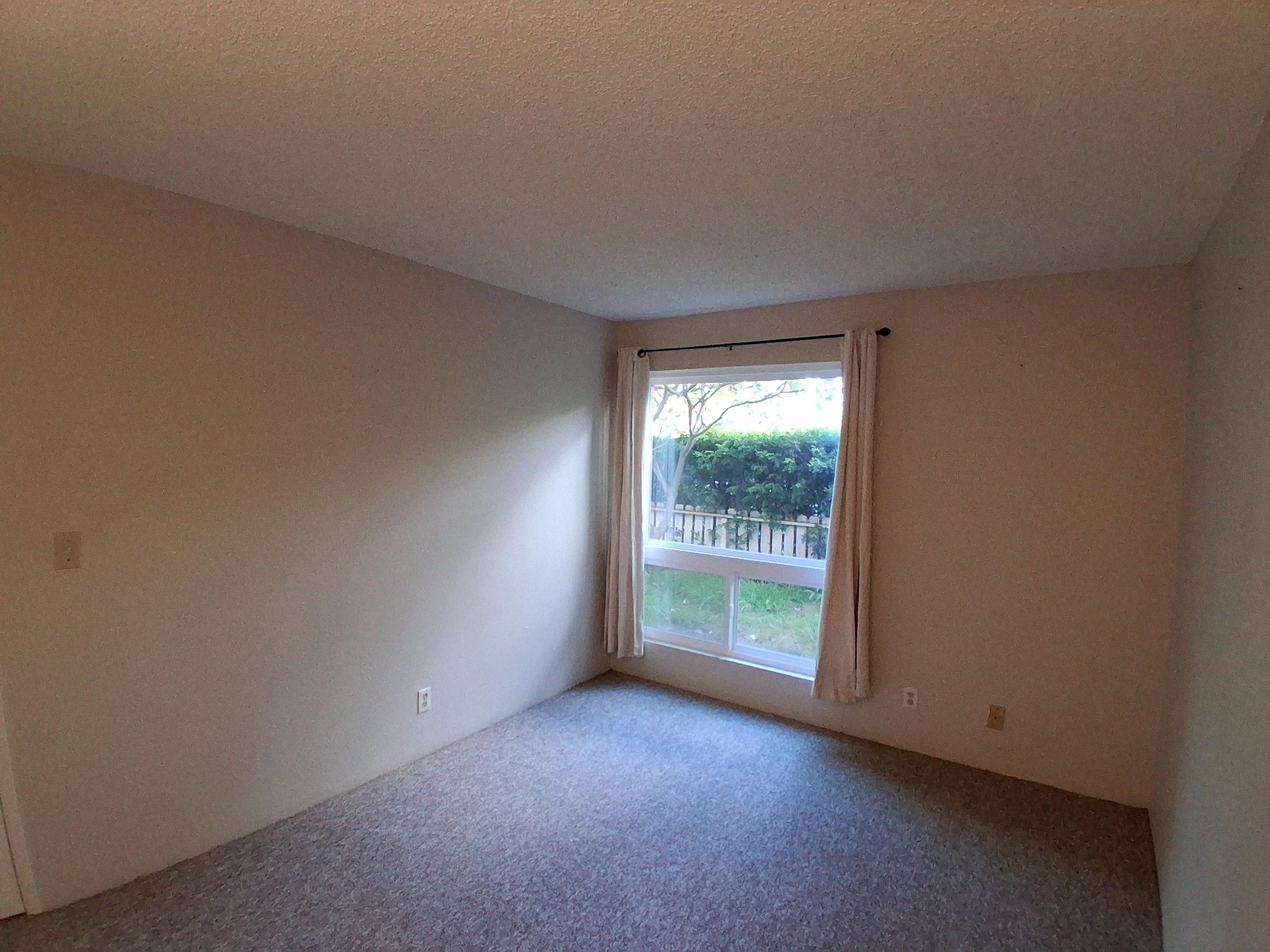 140 Uwapo Rd Property Photo 6